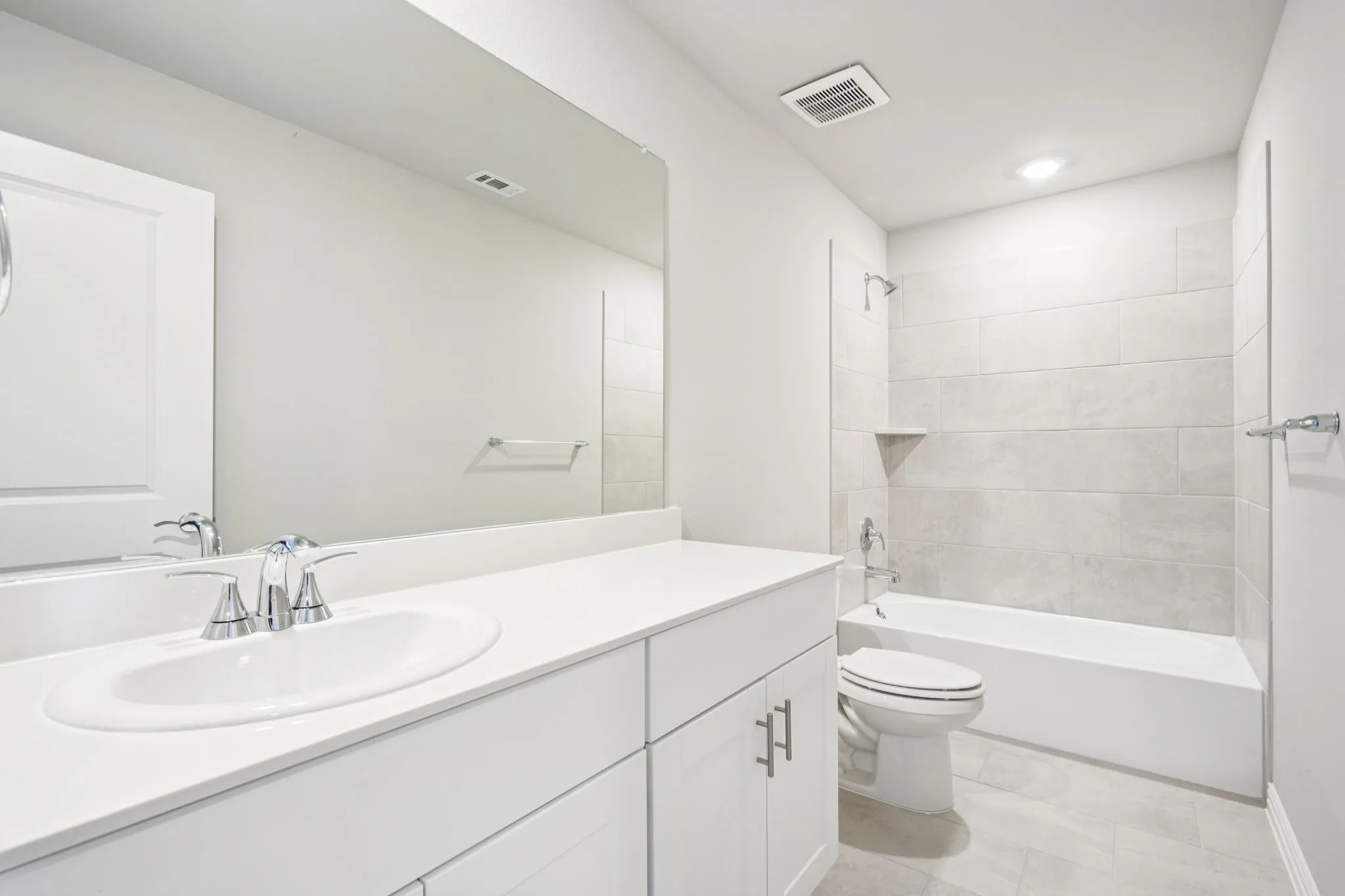 Photo is not of the actual home, but is an inspirational photo of builder’s model home and may depict options, furnishings, and/or decorator features that are not included.