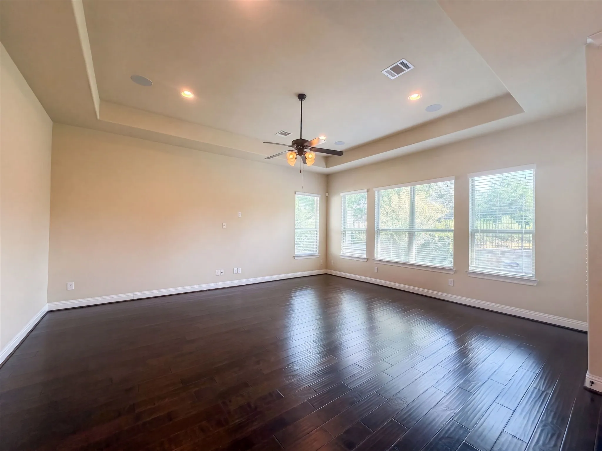 Single Family Residence For Sale in Denton County , 851 Yellowcress Drive, Prosper, Texas 75078, 4 Bedroom, 3 Bathroom, 2 Garage spaces, 2,966 Sqft, built in 2015, mls#21375526, Real Estate Agent in Prosper, Homes For Sale in Denton county, Homes For Sale in Prosper, Realtor in Prosper Texas, Real Estate Brokerage Independent Realty Texas, Luminita Cordes Realtor