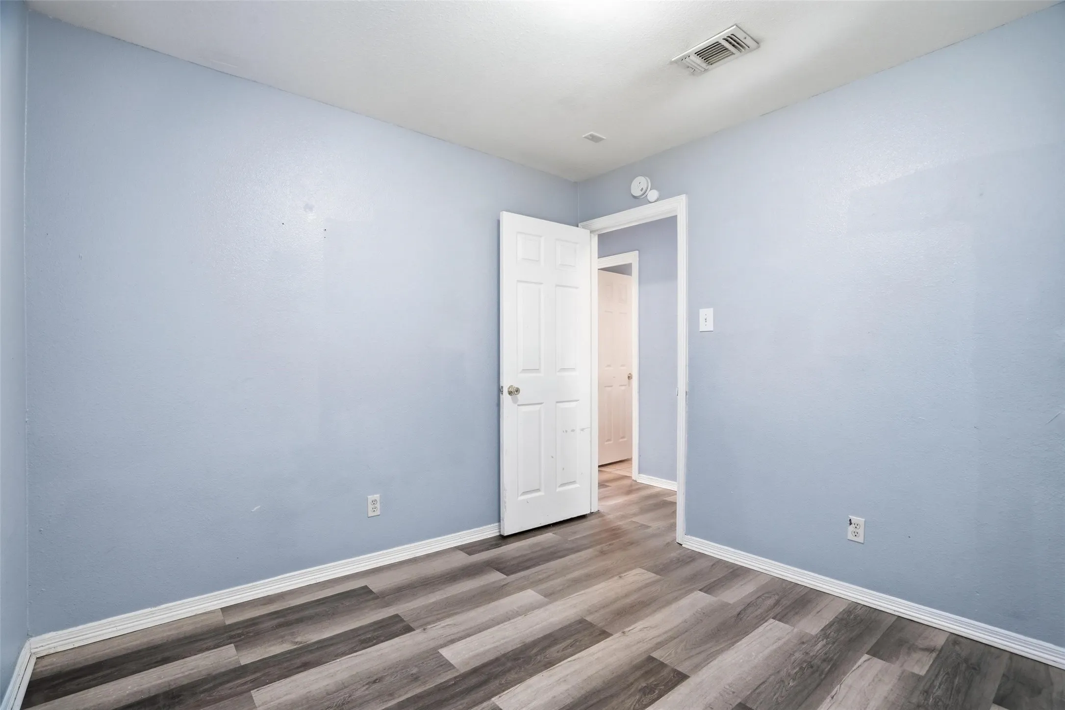 Apartment For Rent in Tarrant County , 609 Race Street A, Crowley, Texas 76036, 3 Bedroom, 1 Bathroom, Garage spaces, 1,108 Sqft, built in 1998, mls#21380719, Real Estate Agent in Crowley, Homes For Rent in Tarrant county, Homes For Rent in Crowley, Realtor in Crowley Texas, Real Estate Brokerage Independent Realty Texas, Luminita Cordes Realtor