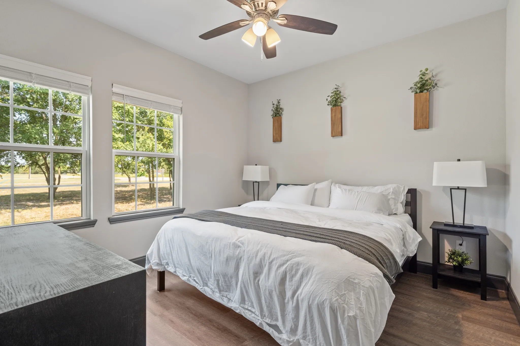 Single Family Residence For Sale in Hunt County , 7565 Caddo Creek Road, Quinlan, Texas 75474, 4 Bedroom, 3 Bathroom, 2 Garage spaces, 2,502 Sqft, built in 2023, mls#21378460, Real Estate Agent in Quinlan, Homes For Sale in Hunt county, Homes For Sale in Quinlan, Realtor in Quinlan Texas, Real Estate Brokerage Independent Realty Texas, Luminita Cordes Realtor