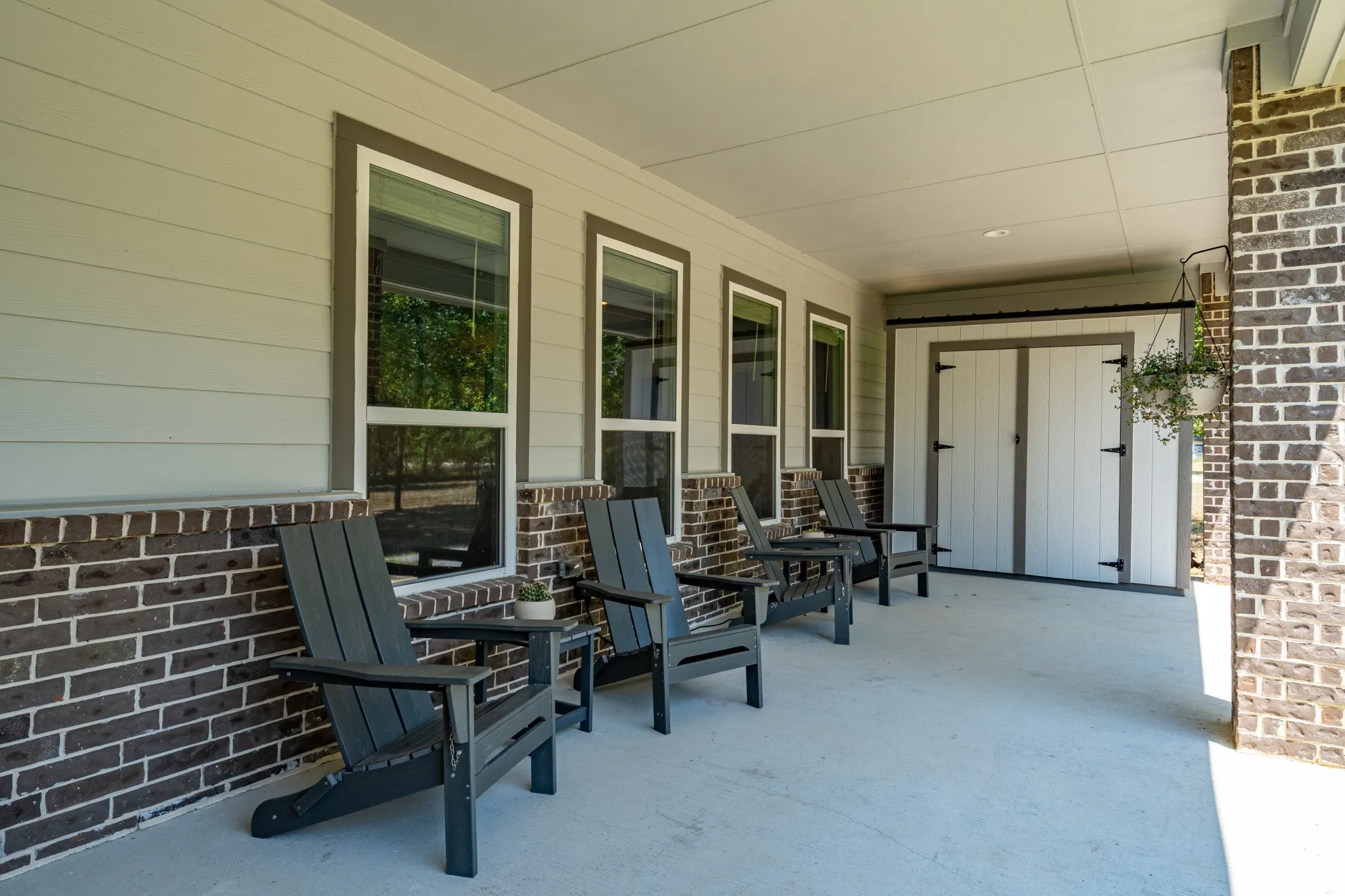 Single Family Residence For Sale in Hunt County , 7565 Caddo Creek Road, Quinlan, Texas 75474, 4 Bedroom, 3 Bathroom, 2 Garage spaces, 2,502 Sqft, built in 2023, mls#21378460, Real Estate Agent in Quinlan, Homes For Sale in Hunt county, Homes For Sale in Quinlan, Realtor in Quinlan Texas, Real Estate Brokerage Independent Realty Texas, Luminita Cordes Realtor