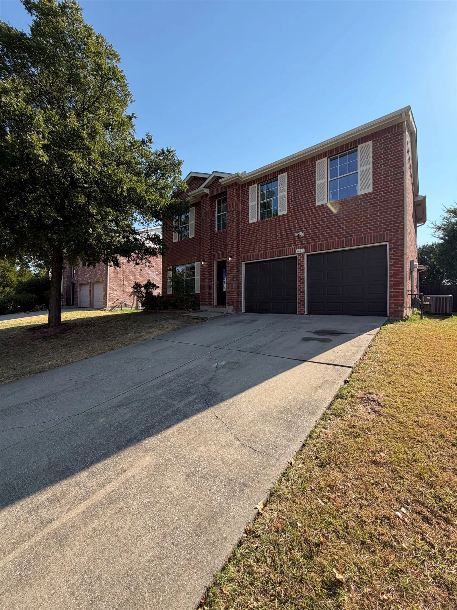 Single Family Residence For Sale in Denton County , 441 Longshore Drive, Little Elm, Texas 75068, 4 Bedroom, 3 Bathroom, 2 Garage spaces, 2,335 Sqft, built in 2003, mls#21374417, Real Estate Agent in Little Elm, Homes For Sale in Denton county, Homes For Sale in Little Elm, Realtor in Little Elm Texas, Real Estate Brokerage Independent Realty Texas, Luminita Cordes Realtor
