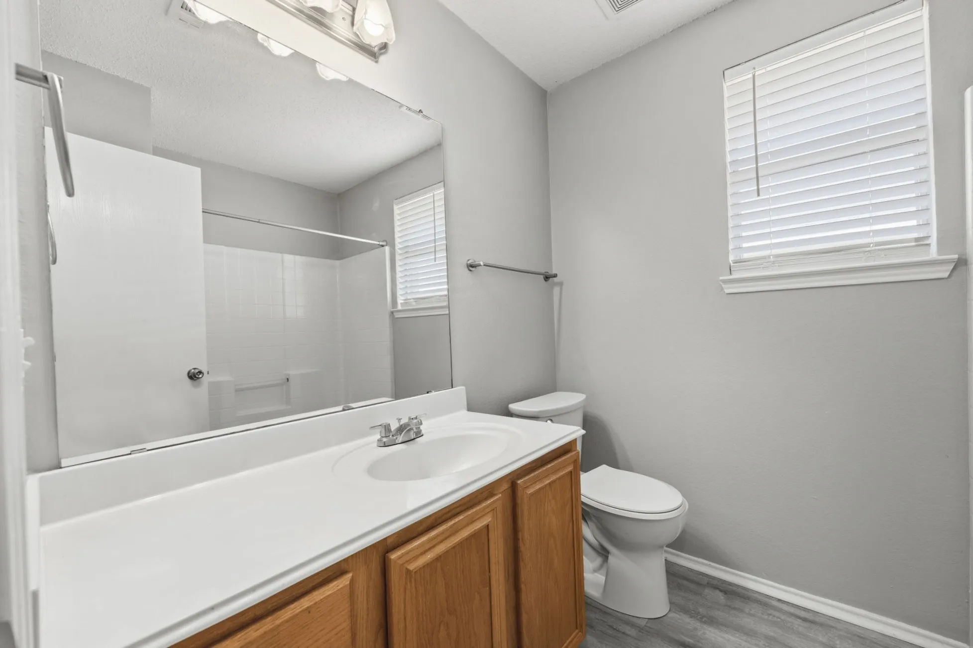Single Family Residence For Sale in Collin County , 1409 E Brown Street, Wylie, Texas 75098, 3 Bedroom, 2 Bathroom, 2 Garage spaces, 1,389 Sqft, built in 1998, mls#21379779, Real Estate Agent in Wylie, Homes For Sale in Collin county, Homes For Sale in Wylie, Realtor in Wylie Texas, Real Estate Brokerage Independent Realty Texas, Luminita Cordes Realtor