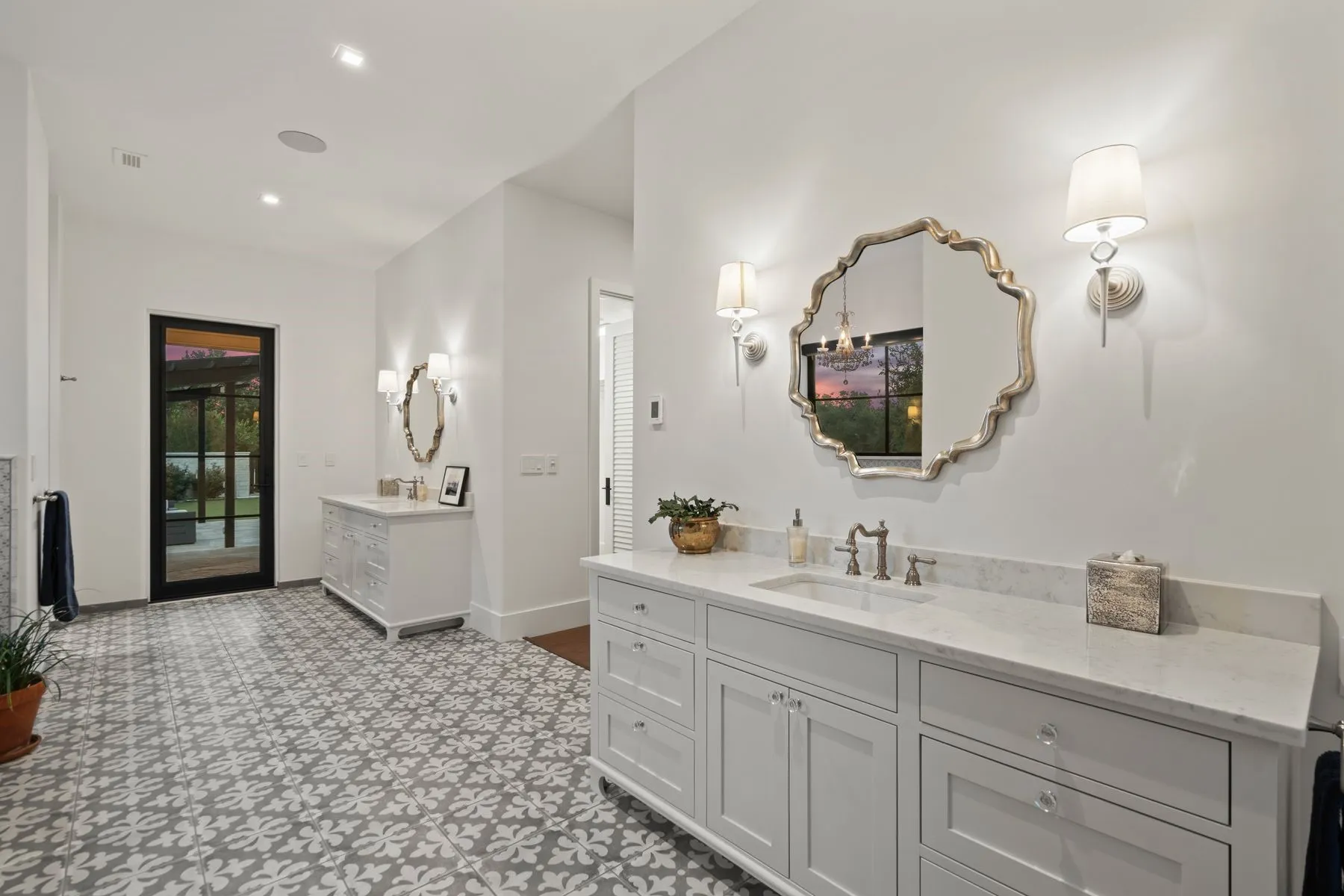 Single Family Residence For Sale in Bell County , 2025 Running Creek Drive, Salado, Texas 76571, 5 Bedroom, 5 Bathroom, 4 Garage spaces, 5,470 Sqft, built in 2017, mls#21380676, Real Estate Agent in Salado, Homes For Sale in Bell county, Homes For Sale in Salado, Realtor in Salado Texas, Real Estate Brokerage Independent Realty Texas, Luminita Cordes Realtor