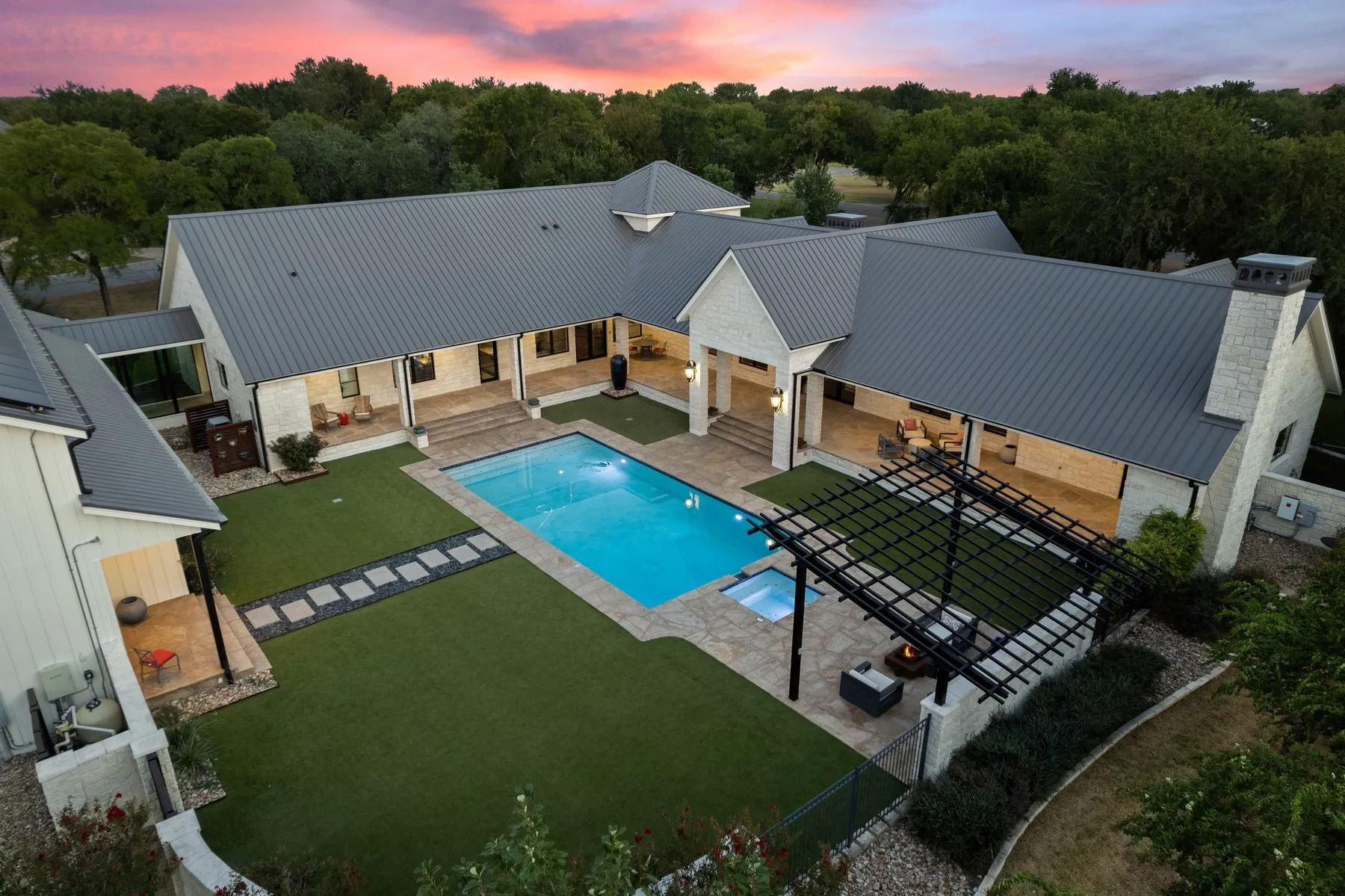 Single Family Residence For Sale in Bell County , 2025 Running Creek Drive, Salado, Texas 76571, 5 Bedroom, 5 Bathroom, 4 Garage spaces, 5,470 Sqft, built in 2017, mls#21380676, Real Estate Agent in Salado, Homes For Sale in Bell county, Homes For Sale in Salado, Realtor in Salado Texas, Real Estate Brokerage Independent Realty Texas, Luminita Cordes Realtor