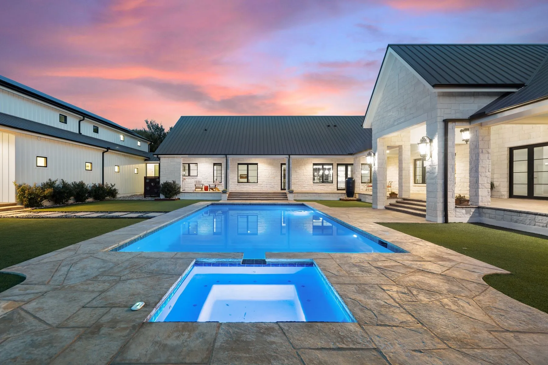Single Family Residence For Sale in Bell County , 2025 Running Creek Drive, Salado, Texas 76571, 5 Bedroom, 5 Bathroom, 4 Garage spaces, 5,470 Sqft, built in 2017, mls#21380676, Real Estate Agent in Salado, Homes For Sale in Bell county, Homes For Sale in Salado, Realtor in Salado Texas, Real Estate Brokerage Independent Realty Texas, Luminita Cordes Realtor