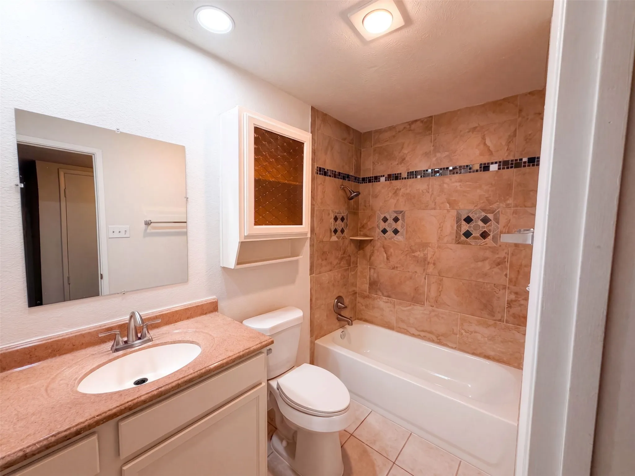 Single Family Residence For Sale in Dallas County , 2602 Emberwood Drive, Garland, Texas 75043, 3 Bedroom, 2 Bathroom, 2 Garage spaces, 1,934 Sqft, built in 1976, mls#21374334, Real Estate Agent in Garland, Homes For Sale in Dallas county, Homes For Sale in Garland, Realtor in Garland Texas, Real Estate Brokerage Independent Realty Texas, Luminita Cordes Realtor
