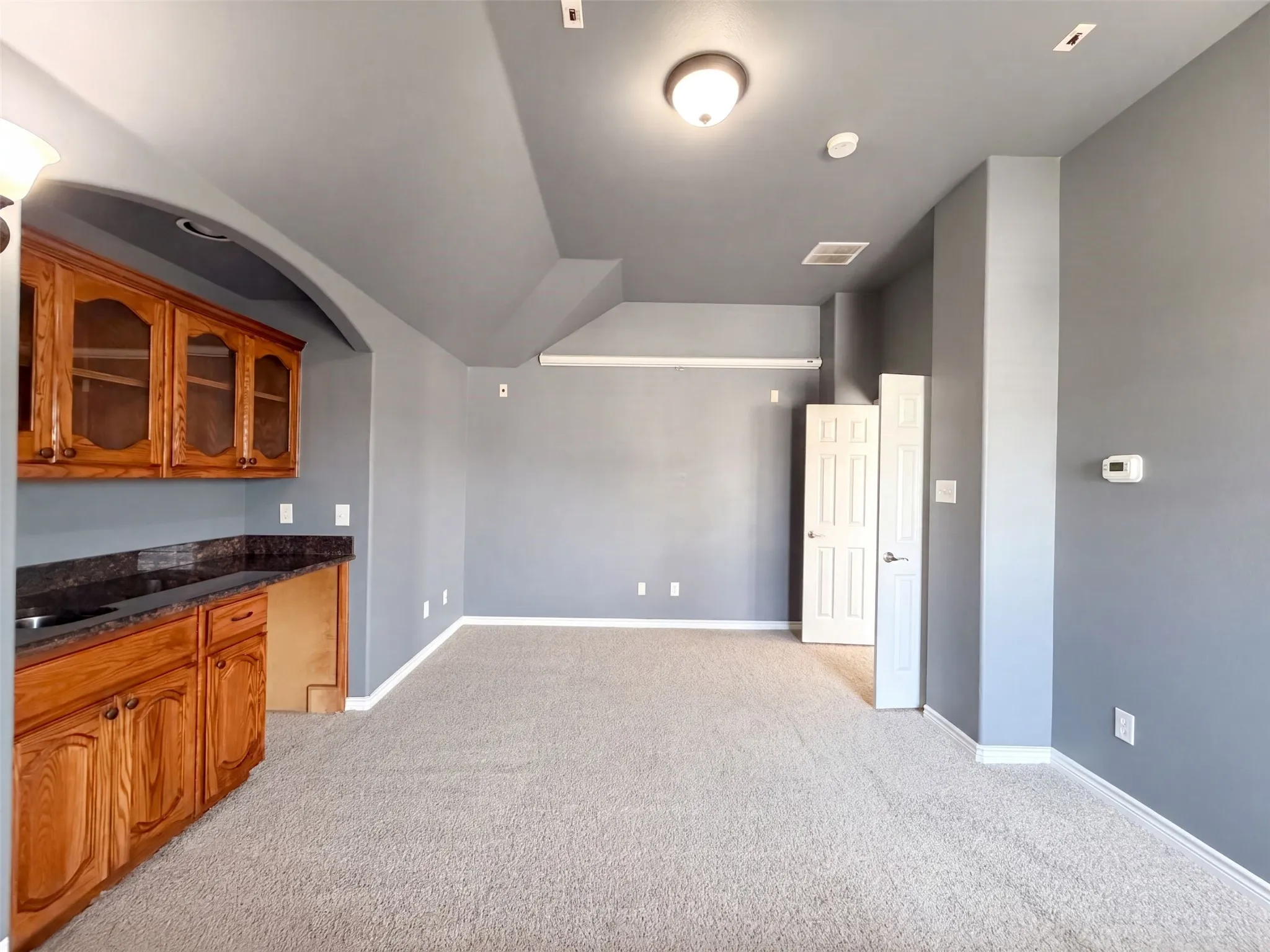 Single Family Residence For Sale in Tarrant County , 409 Lone Oak Court, Kennedale, Texas 76060, 5 Bedroom, 4 Bathroom, 3 Garage spaces, 3,635 Sqft, built in 2011, mls#21374204, Real Estate Agent in Kennedale, Homes For Sale in Tarrant county, Homes For Sale in Kennedale, Realtor in Kennedale Texas, Real Estate Brokerage Independent Realty Texas, Luminita Cordes Realtor