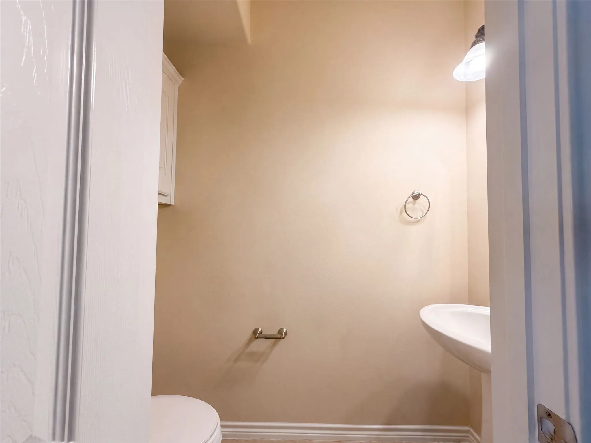 Single Family Residence For Sale in Tarrant County , 409 Lone Oak Court, Kennedale, Texas 76060, 5 Bedroom, 4 Bathroom, 3 Garage spaces, 3,635 Sqft, built in 2011, mls#21374204, Real Estate Agent in Kennedale, Homes For Sale in Tarrant county, Homes For Sale in Kennedale, Realtor in Kennedale Texas, Real Estate Brokerage Independent Realty Texas, Luminita Cordes Realtor