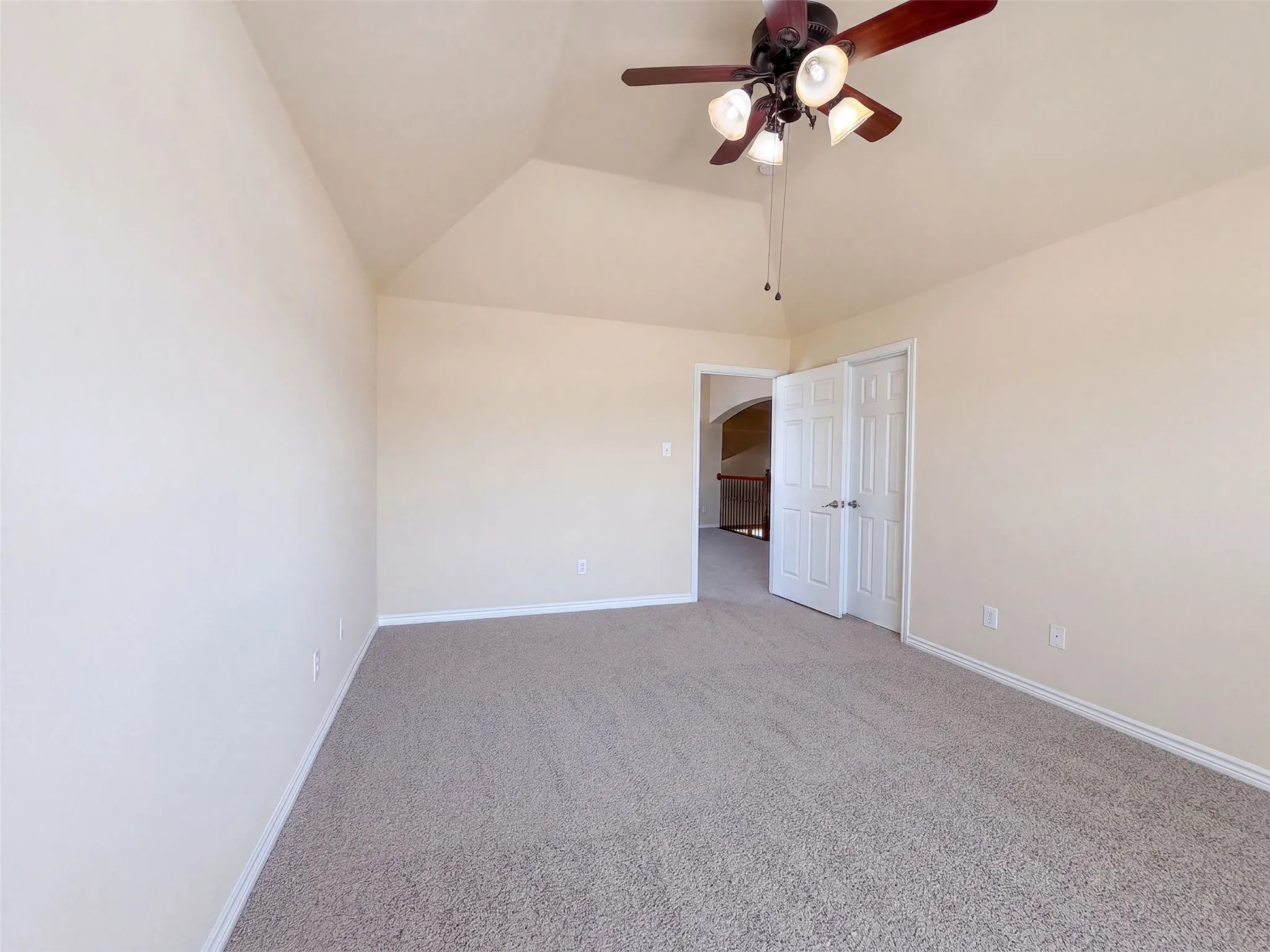 Single Family Residence For Sale in Tarrant County , 409 Lone Oak Court, Kennedale, Texas 76060, 5 Bedroom, 4 Bathroom, 3 Garage spaces, 3,635 Sqft, built in 2011, mls#21374204, Real Estate Agent in Kennedale, Homes For Sale in Tarrant county, Homes For Sale in Kennedale, Realtor in Kennedale Texas, Real Estate Brokerage Independent Realty Texas, Luminita Cordes Realtor