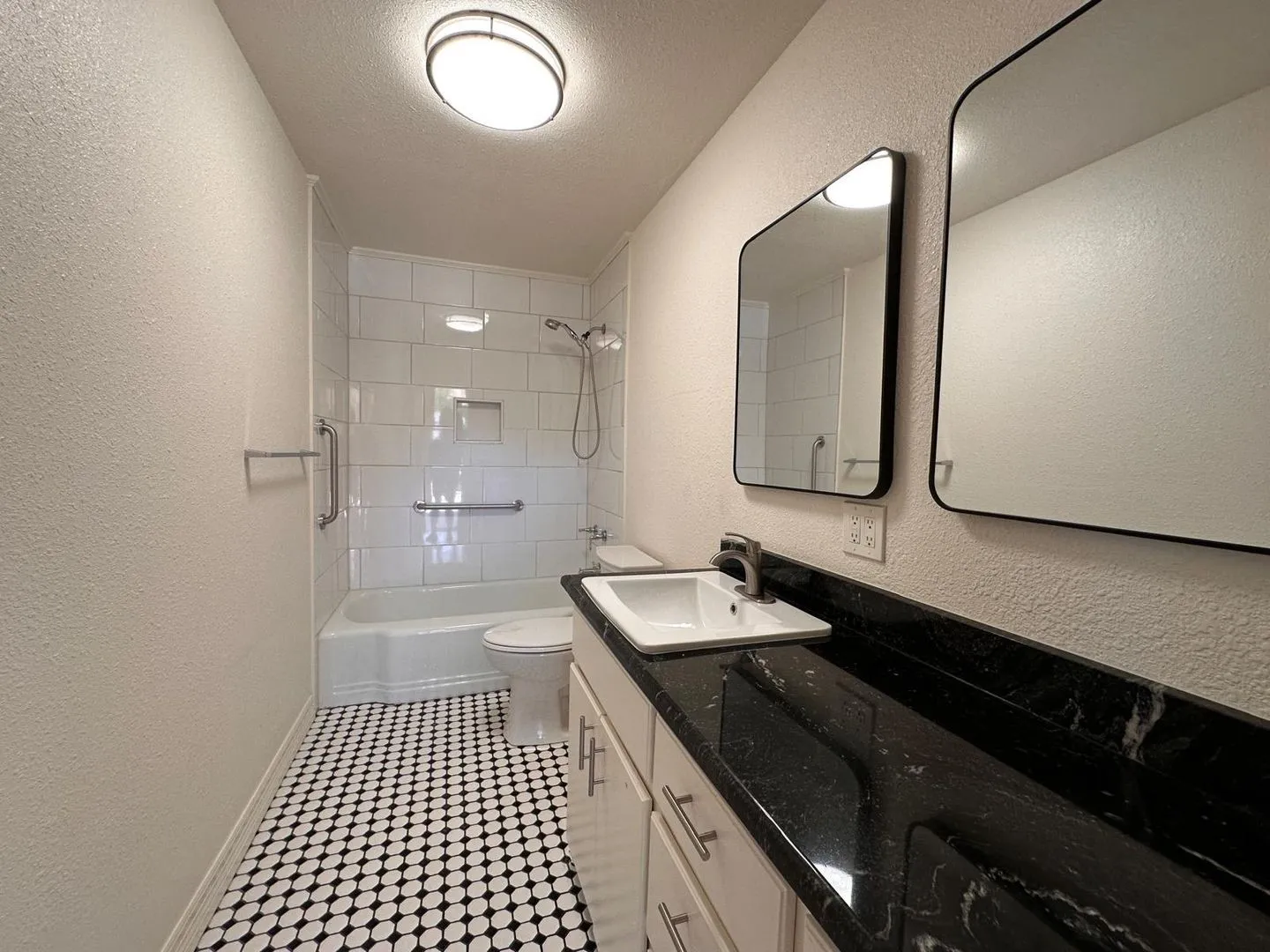 Single Family Residence For Rent in Brown County , 1015 Avenue K, Brownwood, Texas 76801, 3 Bedroom, 1 Bathroom, Garage spaces, 1,209 Sqft, built in 1960, mls#21380714, Real Estate Agent in Brownwood, Homes For Rent in Brown county, Homes For Rent in Brownwood, Realtor in Brownwood Texas, Real Estate Brokerage Independent Realty Texas, Luminita Cordes Realtor