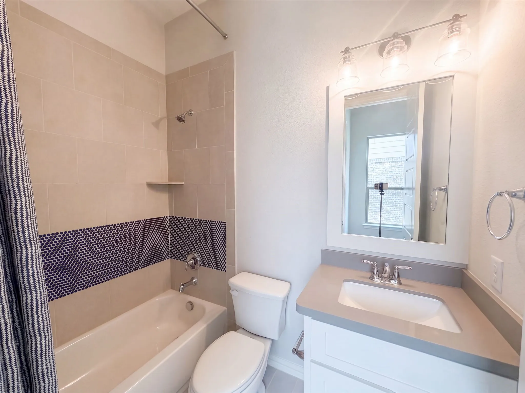 Single Family Residence For Sale in Denton County , 11509 Misty Ridge Drive, Flower Mound, Texas 76262, 4 Bedroom, 5 Bathroom, 2 Garage spaces, 2,925 Sqft, built in 2017, mls#21373941, Real Estate Agent in Flower Mound, Homes For Sale in Denton county, Homes For Sale in Flower Mound, Realtor in Flower Mound Texas, Real Estate Brokerage Independent Realty Texas, Luminita Cordes Realtor