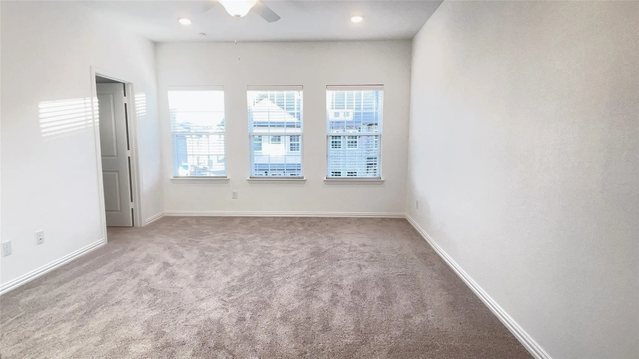 Townhouse For Rent in Collin County , 2233 Adena Springs Drive, Allen, Texas 75013, 3 Bedroom, 3 Bathroom, 2 Garage spaces, 1,672 Sqft, built in 2022, mls#21380737, Real Estate Agent in Allen, Homes For Rent in Collin county, Homes For Rent in Allen, Realtor in Allen Texas, Real Estate Brokerage Independent Realty Texas, Luminita Cordes Realtor