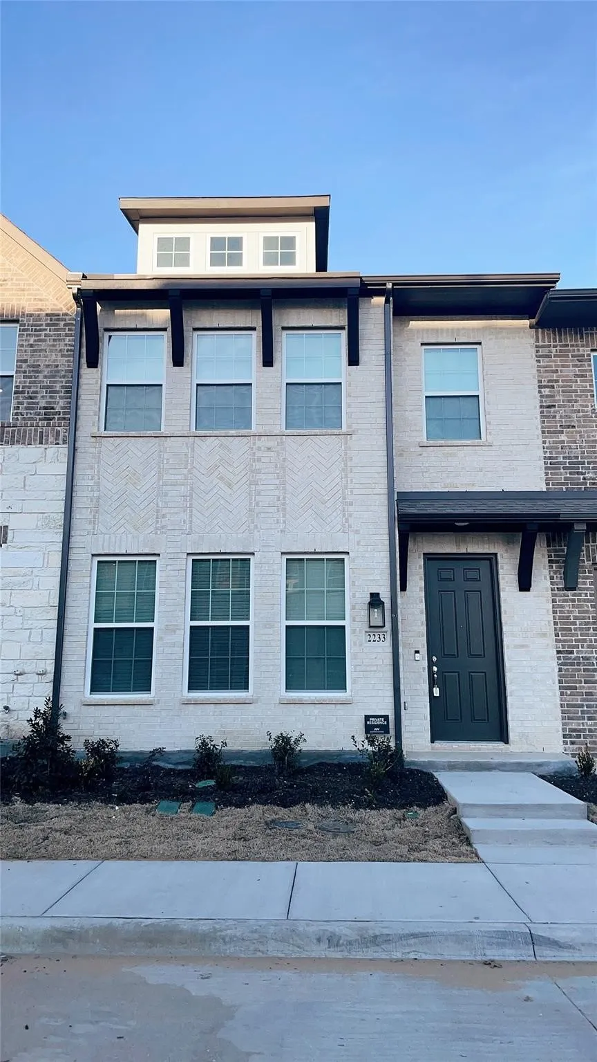 Townhouse For Rent in Collin County , 2233 Adena Springs Drive, Allen, Texas 75013, 3 Bedroom, 3 Bathroom, 2 Garage spaces, 1,672 Sqft, built in 2022, mls#21380737, Real Estate Agent in Allen, Homes For Rent in Collin county, Homes For Rent in Allen, Realtor in Allen Texas, Real Estate Brokerage Independent Realty Texas, Luminita Cordes Realtor