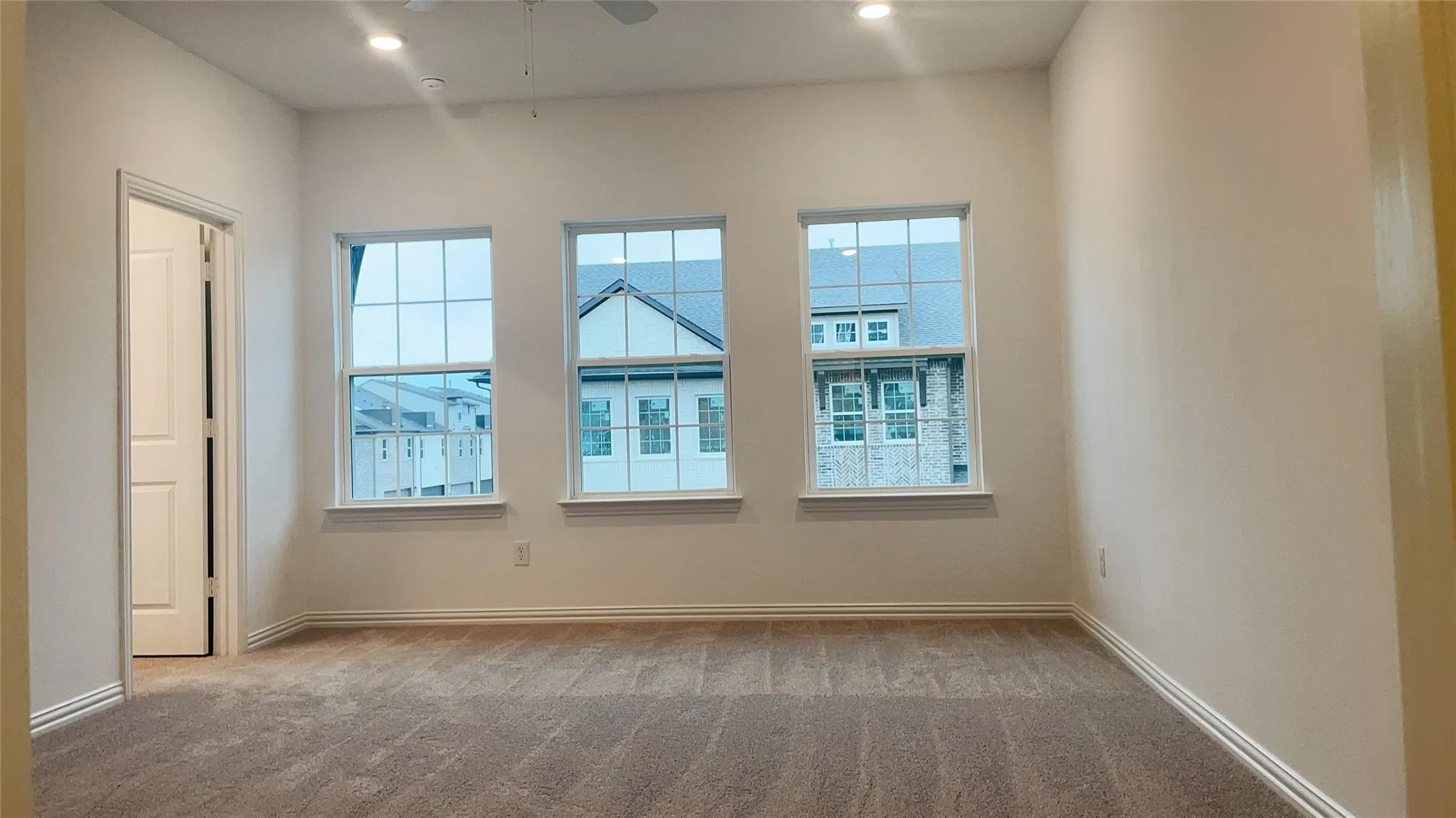 Townhouse For Rent in Collin County , 2233 Adena Springs Drive, Allen, Texas 75013, 3 Bedroom, 3 Bathroom, 2 Garage spaces, 1,672 Sqft, built in 2022, mls#21380737, Real Estate Agent in Allen, Homes For Rent in Collin county, Homes For Rent in Allen, Realtor in Allen Texas, Real Estate Brokerage Independent Realty Texas, Luminita Cordes Realtor