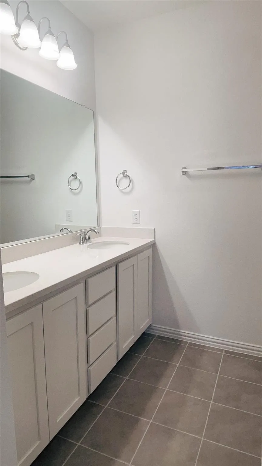 Townhouse For Rent in Collin County , 2233 Adena Springs Drive, Allen, Texas 75013, 3 Bedroom, 3 Bathroom, 2 Garage spaces, 1,672 Sqft, built in 2022, mls#21380737, Real Estate Agent in Allen, Homes For Rent in Collin county, Homes For Rent in Allen, Realtor in Allen Texas, Real Estate Brokerage Independent Realty Texas, Luminita Cordes Realtor