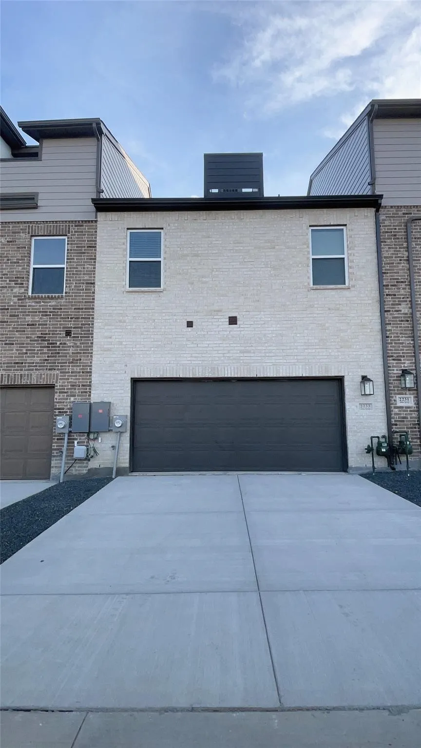 Townhouse For Rent in Collin County , 2233 Adena Springs Drive, Allen, Texas 75013, 3 Bedroom, 3 Bathroom, 2 Garage spaces, 1,672 Sqft, built in 2022, mls#21380737, Real Estate Agent in Allen, Homes For Rent in Collin county, Homes For Rent in Allen, Realtor in Allen Texas, Real Estate Brokerage Independent Realty Texas, Luminita Cordes Realtor