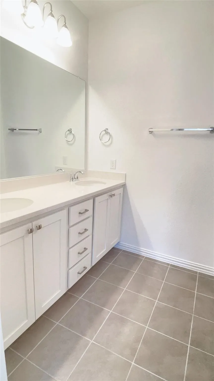 Townhouse For Rent in Collin County , 2233 Adena Springs Drive, Allen, Texas 75013, 3 Bedroom, 3 Bathroom, 2 Garage spaces, 1,672 Sqft, built in 2022, mls#21380737, Real Estate Agent in Allen, Homes For Rent in Collin county, Homes For Rent in Allen, Realtor in Allen Texas, Real Estate Brokerage Independent Realty Texas, Luminita Cordes Realtor