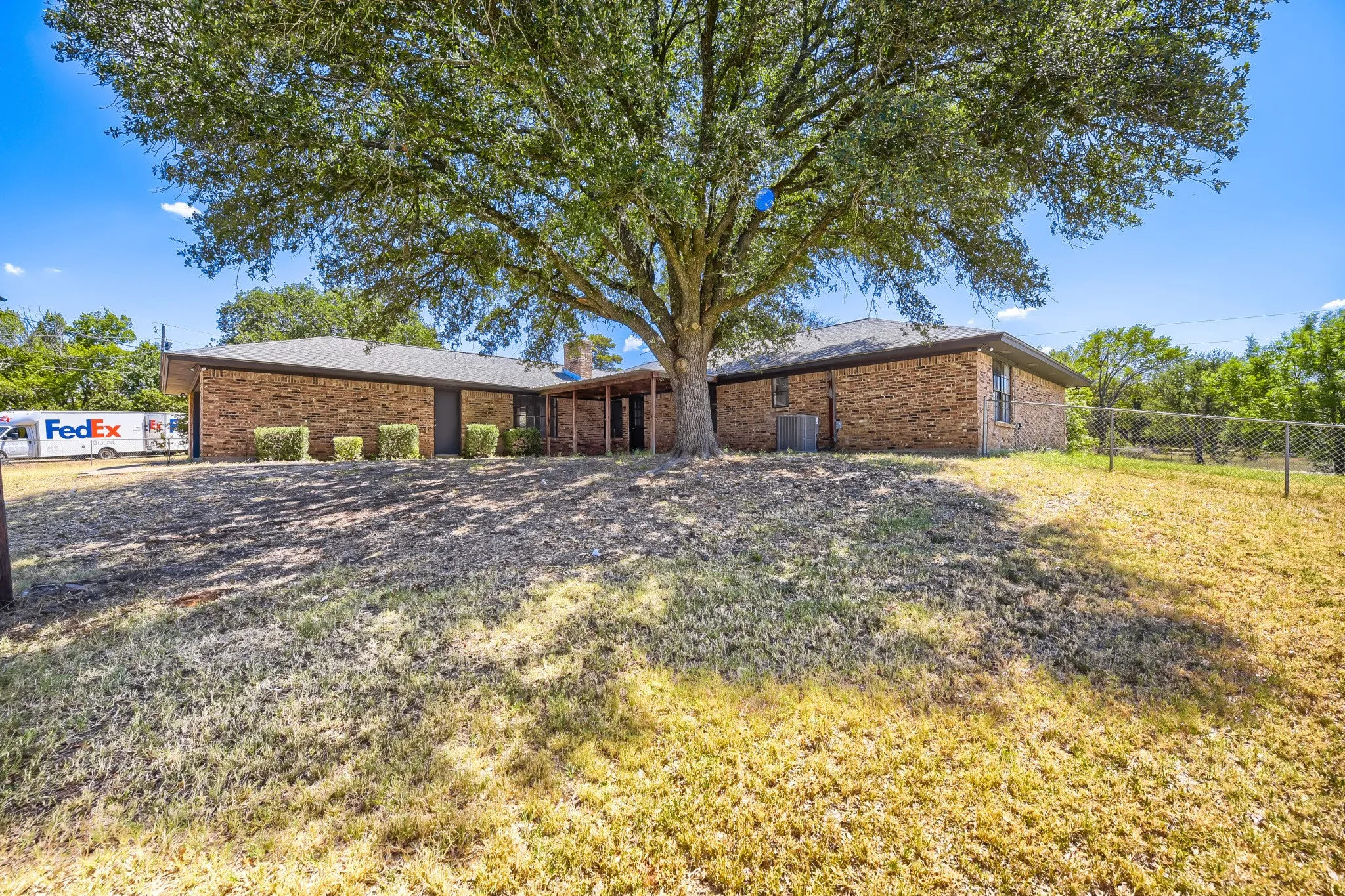 Single Family Residence For Sale in Johnson County , 2185 Jana Lane, Burleson, Texas 76028, 4 Bedroom, 3 Bathroom, 2 Garage spaces, 2,247 Sqft, built in 1976, mls#21195074, Real Estate Agent in Burleson, Homes For Sale in Johnson county, Homes For Sale in Burleson, Realtor in Burleson Texas, Real Estate Brokerage Independent Realty Texas, Luminita Cordes Realtor