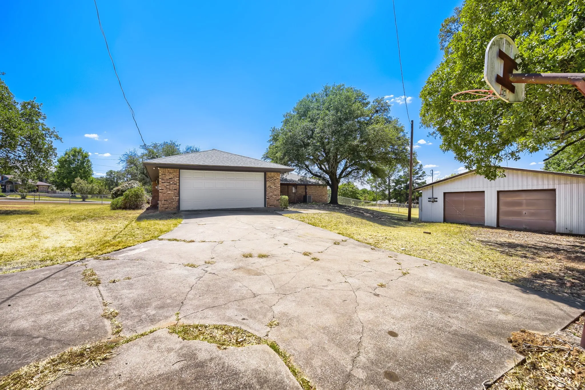 Single Family Residence For Sale in Johnson County , 2185 Jana Lane, Burleson, Texas 76028, 4 Bedroom, 3 Bathroom, 2 Garage spaces, 2,247 Sqft, built in 1976, mls#21195074, Real Estate Agent in Burleson, Homes For Sale in Johnson county, Homes For Sale in Burleson, Realtor in Burleson Texas, Real Estate Brokerage Independent Realty Texas, Luminita Cordes Realtor