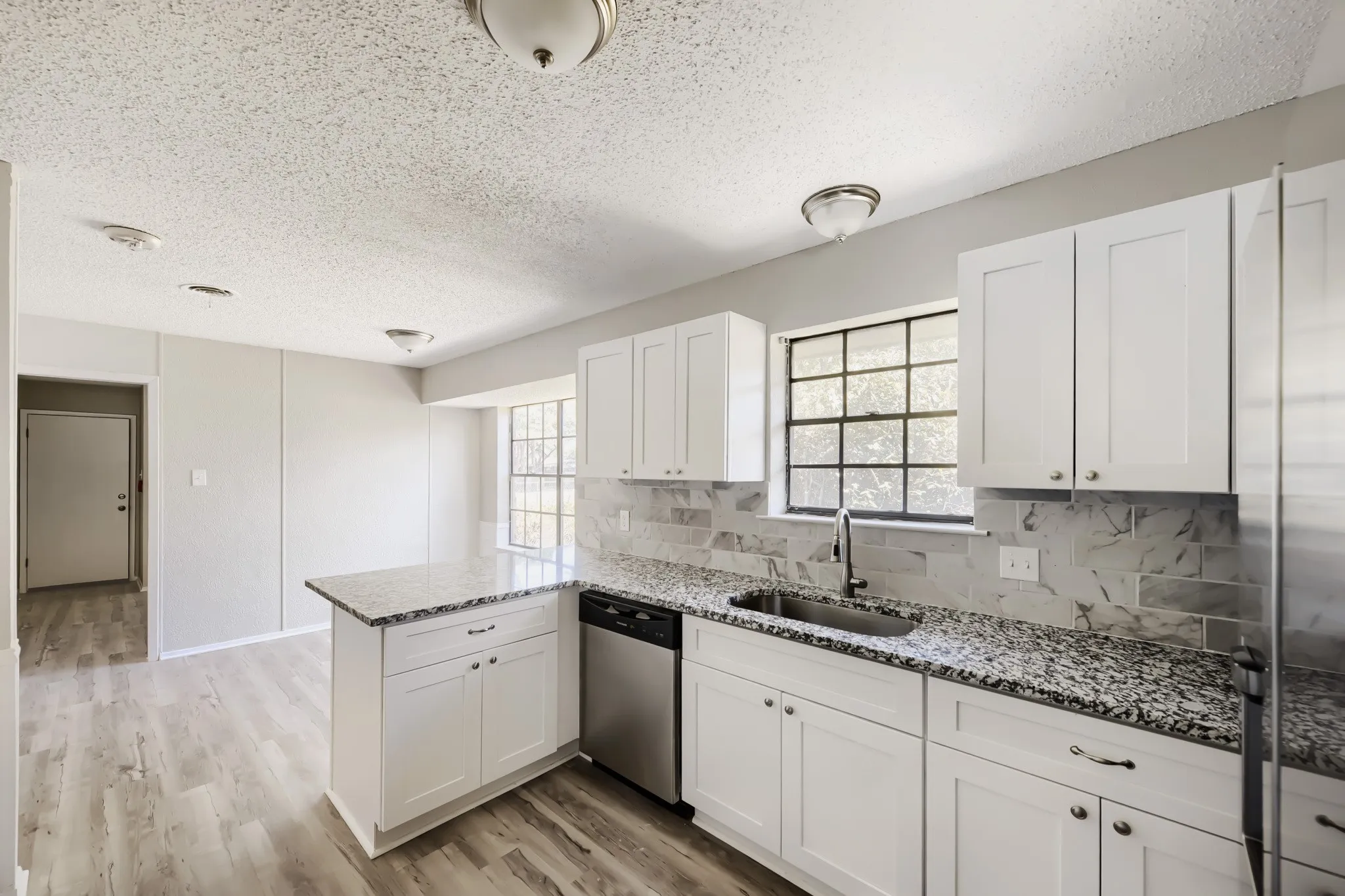 Single Family Residence For Sale in Johnson County , 2185 Jana Lane, Burleson, Texas 76028, 4 Bedroom, 3 Bathroom, 2 Garage spaces, 2,247 Sqft, built in 1976, mls#21195074, Real Estate Agent in Burleson, Homes For Sale in Johnson county, Homes For Sale in Burleson, Realtor in Burleson Texas, Real Estate Brokerage Independent Realty Texas, Luminita Cordes Realtor