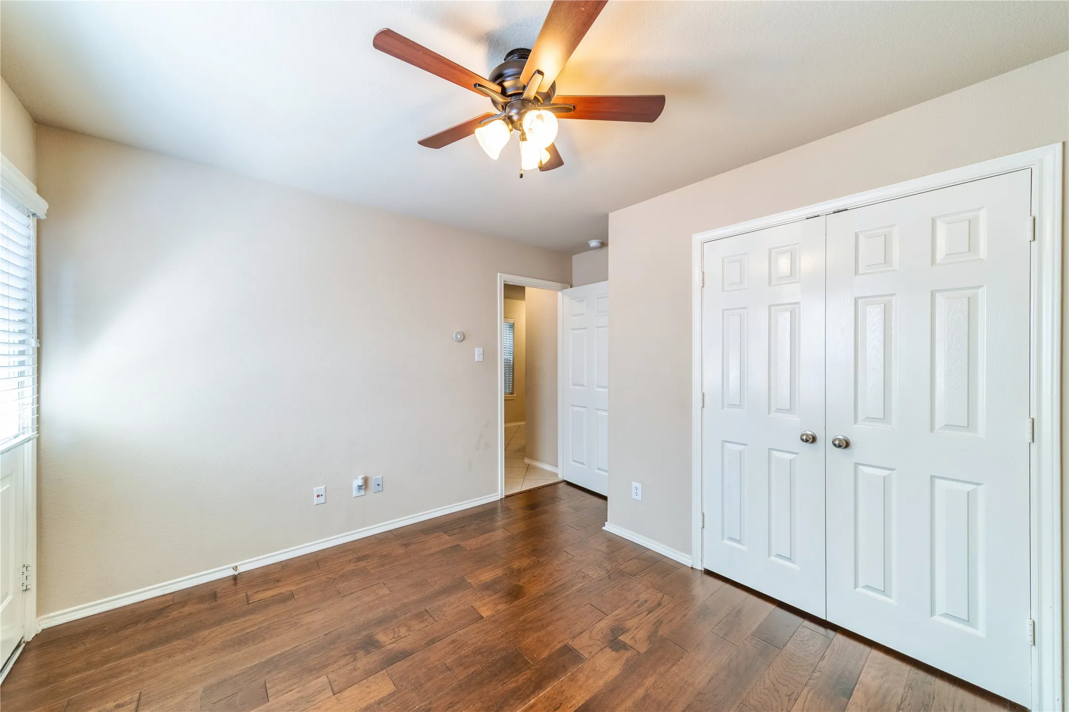Townhouse For Sale in Dallas County , 7416 Coronado Avenue 18, Dallas, Texas 75214, 2 Bedroom, 2 Bathroom, 2 Garage spaces, 1,930 Sqft, built in 2005, mls#21380499, Real Estate Agent in Dallas, Homes For Sale in Dallas county, Homes For Sale in Dallas, Realtor in Dallas Texas, Real Estate Brokerage Independent Realty Texas, Luminita Cordes Realtor