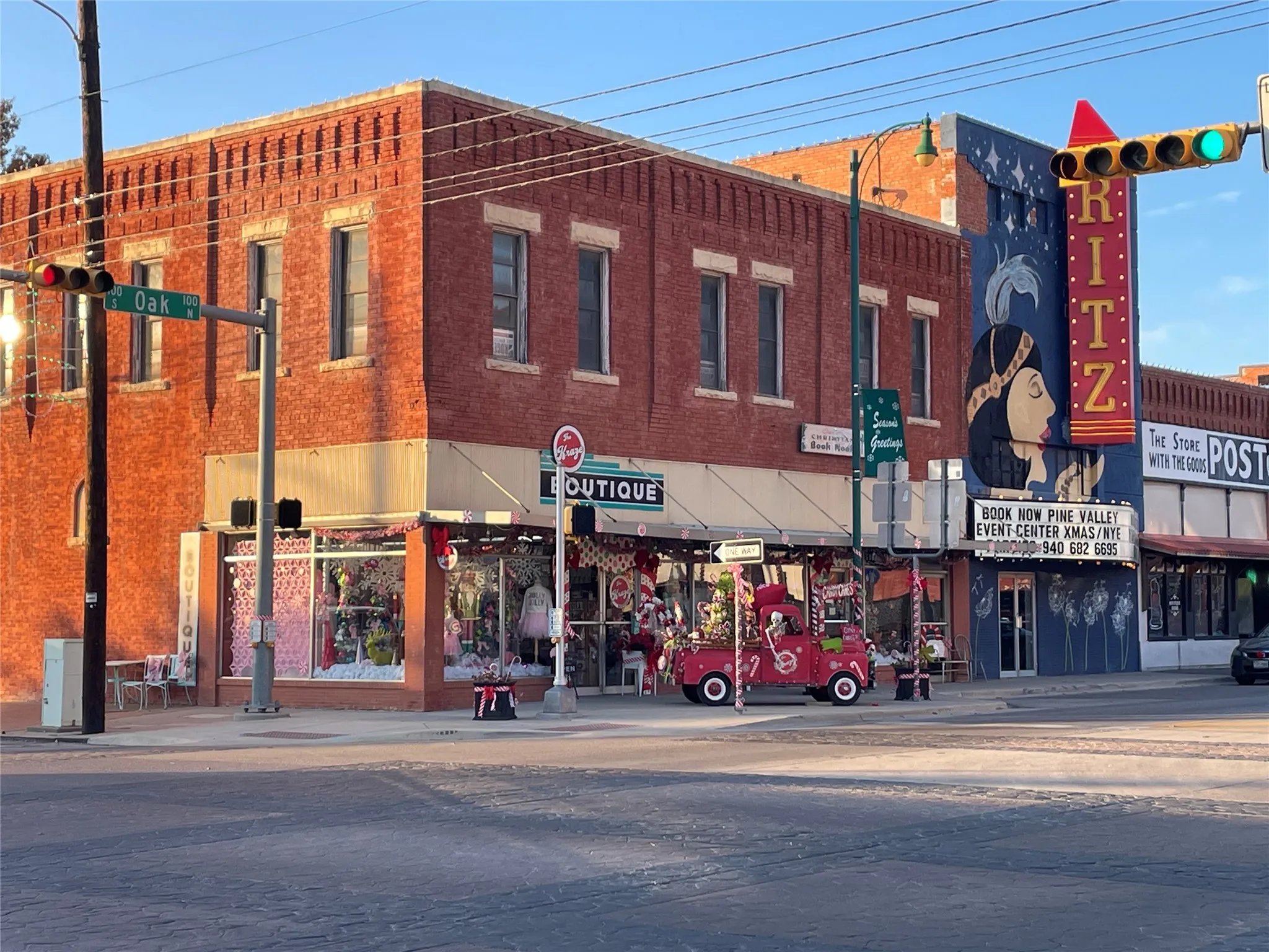 Shopping, dining, and entertainment venues are just a short distance away in the historic downtown Mineral Wells area.