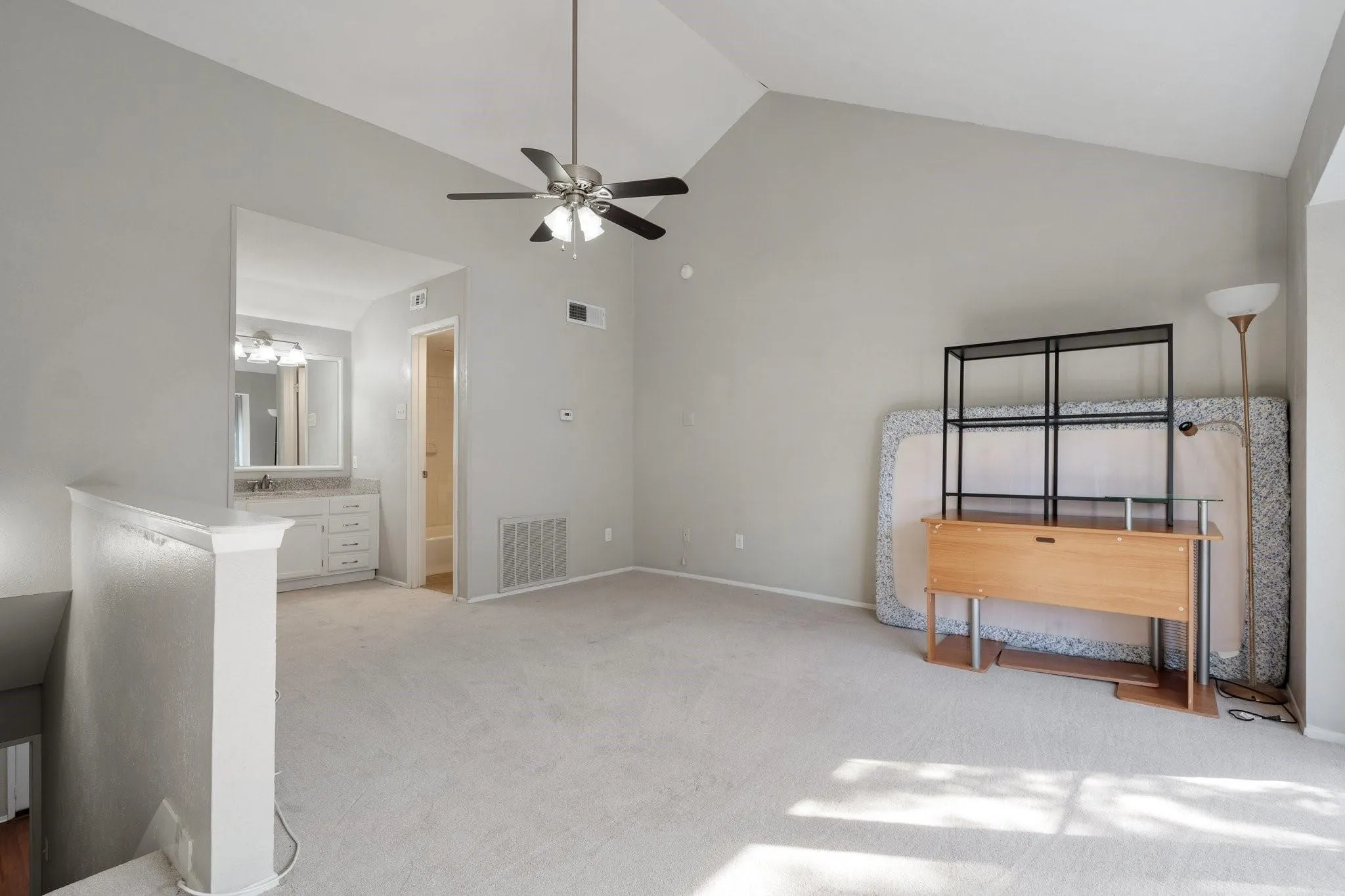 Condominium For Sale in Dallas County , 4533 N O Connor Road 2208, Irving, Texas 75062, 3 Bedroom, 3 Bathroom, Garage spaces, 1,438 Sqft, built in 1975, mls#21379029, Real Estate Agent in Irving, Homes For Sale in Dallas county, Homes For Sale in Irving, Realtor in Irving Texas, Real Estate Brokerage Independent Realty Texas, Luminita Cordes Realtor