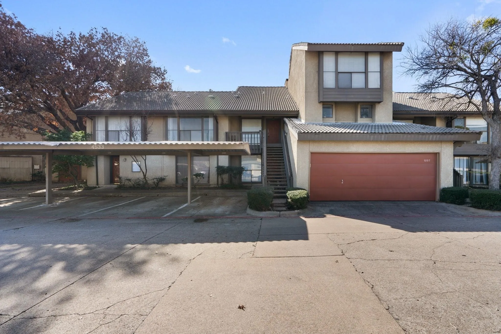 Condominium For Sale in Dallas County , 4533 N O Connor Road 2208, Irving, Texas 75062, 3 Bedroom, 3 Bathroom, Garage spaces, 1,438 Sqft, built in 1975, mls#21379029, Real Estate Agent in Irving, Homes For Sale in Dallas county, Homes For Sale in Irving, Realtor in Irving Texas, Real Estate Brokerage Independent Realty Texas, Luminita Cordes Realtor