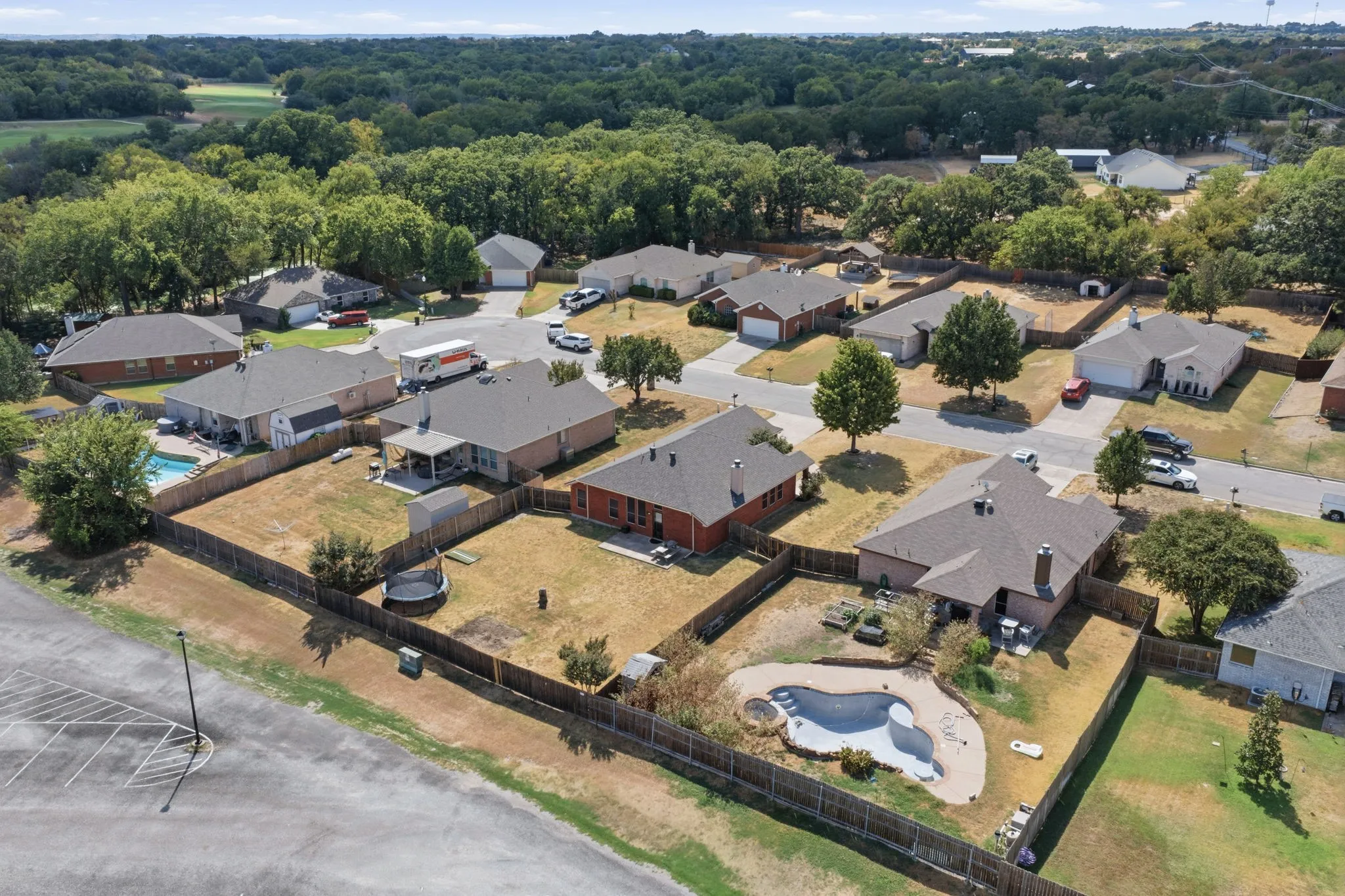 Exclusive, single street community tucked away with cul-de-sac.