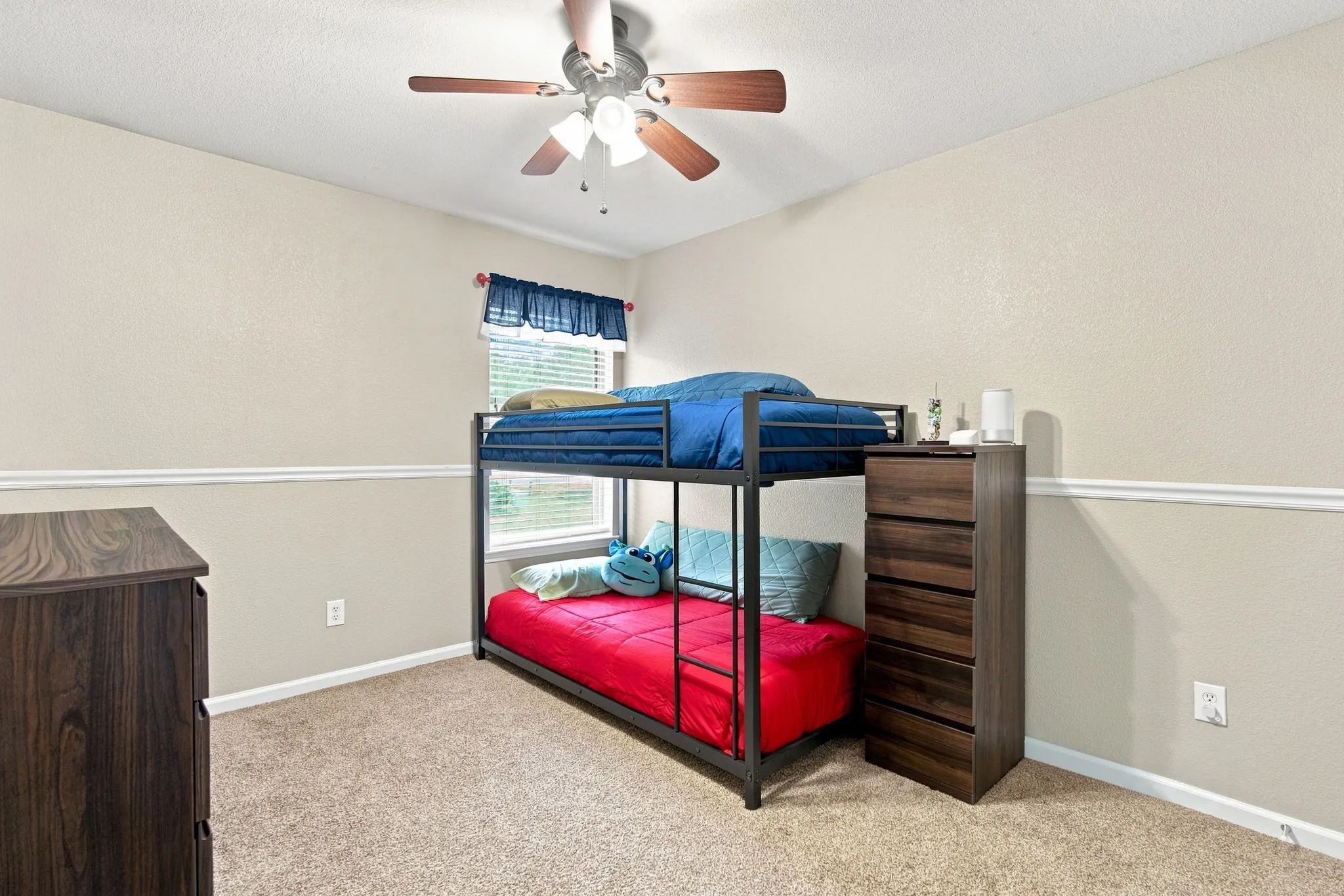 Single Family Residence For Sale in Parker County , 117 Timber Cross Court, Azle, Texas 76020, 4 Bedroom, 2 Bathroom, 2 Garage spaces, 1,744 Sqft, built in 2003, mls#21380649, Real Estate Agent in Azle, Homes For Sale in Parker county, Homes For Sale in Azle, Realtor in Azle Texas, Real Estate Brokerage Independent Realty Texas, Luminita Cordes Realtor