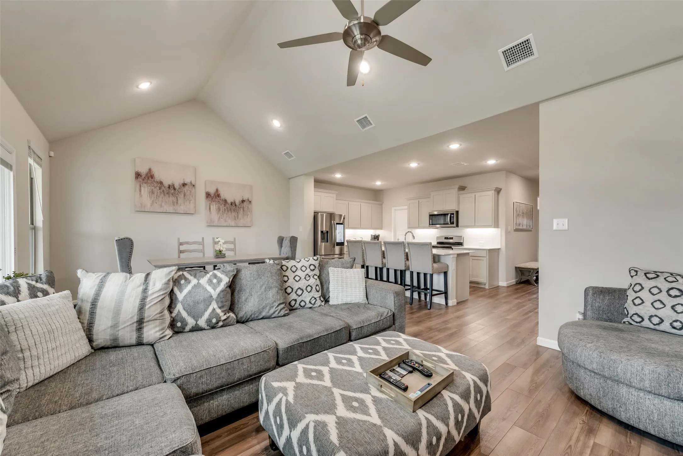 Single Family Residence For Rent in Kaufman County , 529 Ardsley Lane, Forney, Texas 75126, 5 Bedroom, 3 Bathroom, 2 Garage spaces, 2,678 Sqft, built in 2021, mls#21380748, Real Estate Agent in Forney, Homes For Rent in Kaufman county, Homes For Rent in Forney, Realtor in Forney Texas, Real Estate Brokerage Independent Realty Texas, Luminita Cordes Realtor