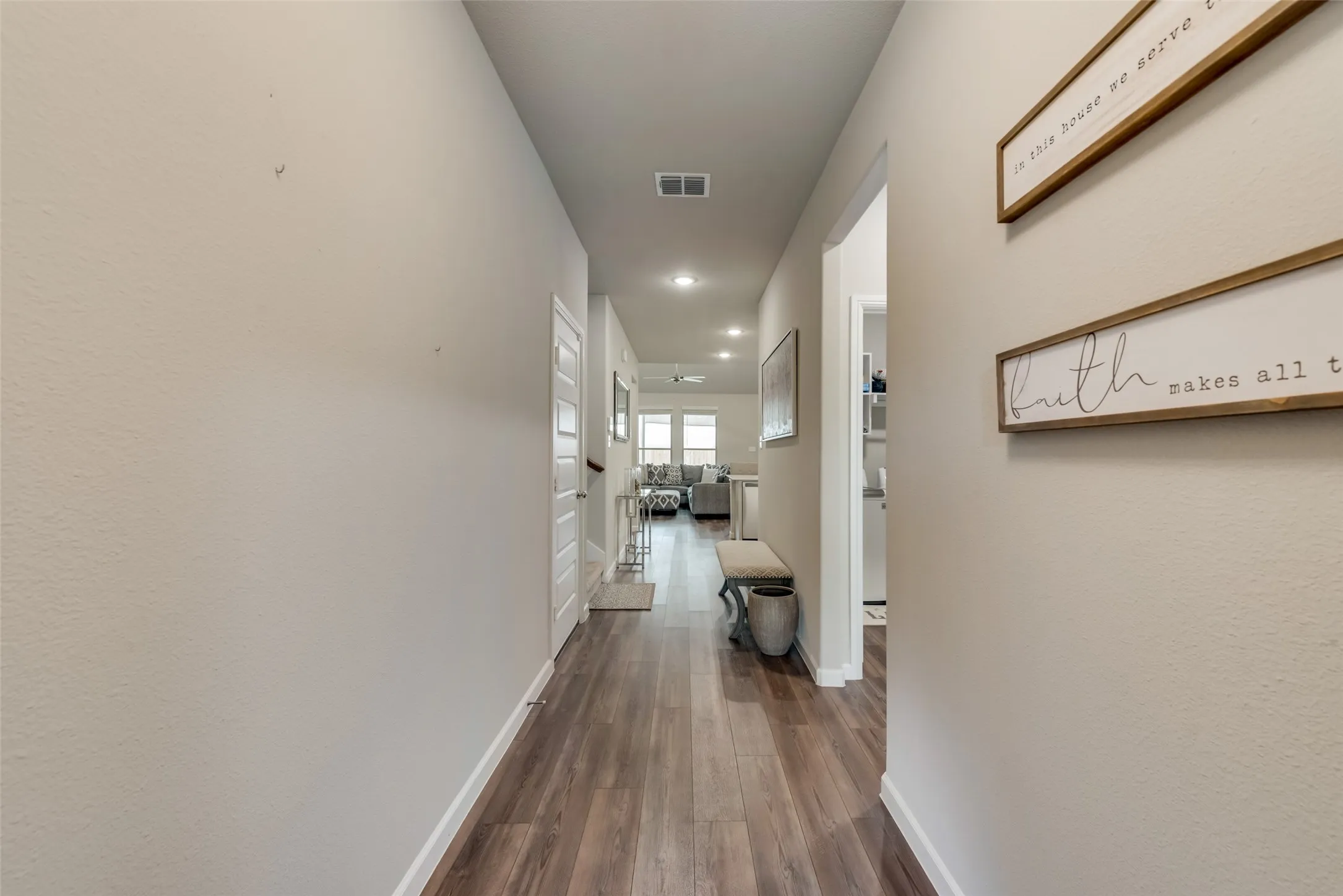 Single Family Residence For Rent in Kaufman County , 529 Ardsley Lane, Forney, Texas 75126, 5 Bedroom, 3 Bathroom, 2 Garage spaces, 2,678 Sqft, built in 2021, mls#21380748, Real Estate Agent in Forney, Homes For Rent in Kaufman county, Homes For Rent in Forney, Realtor in Forney Texas, Real Estate Brokerage Independent Realty Texas, Luminita Cordes Realtor