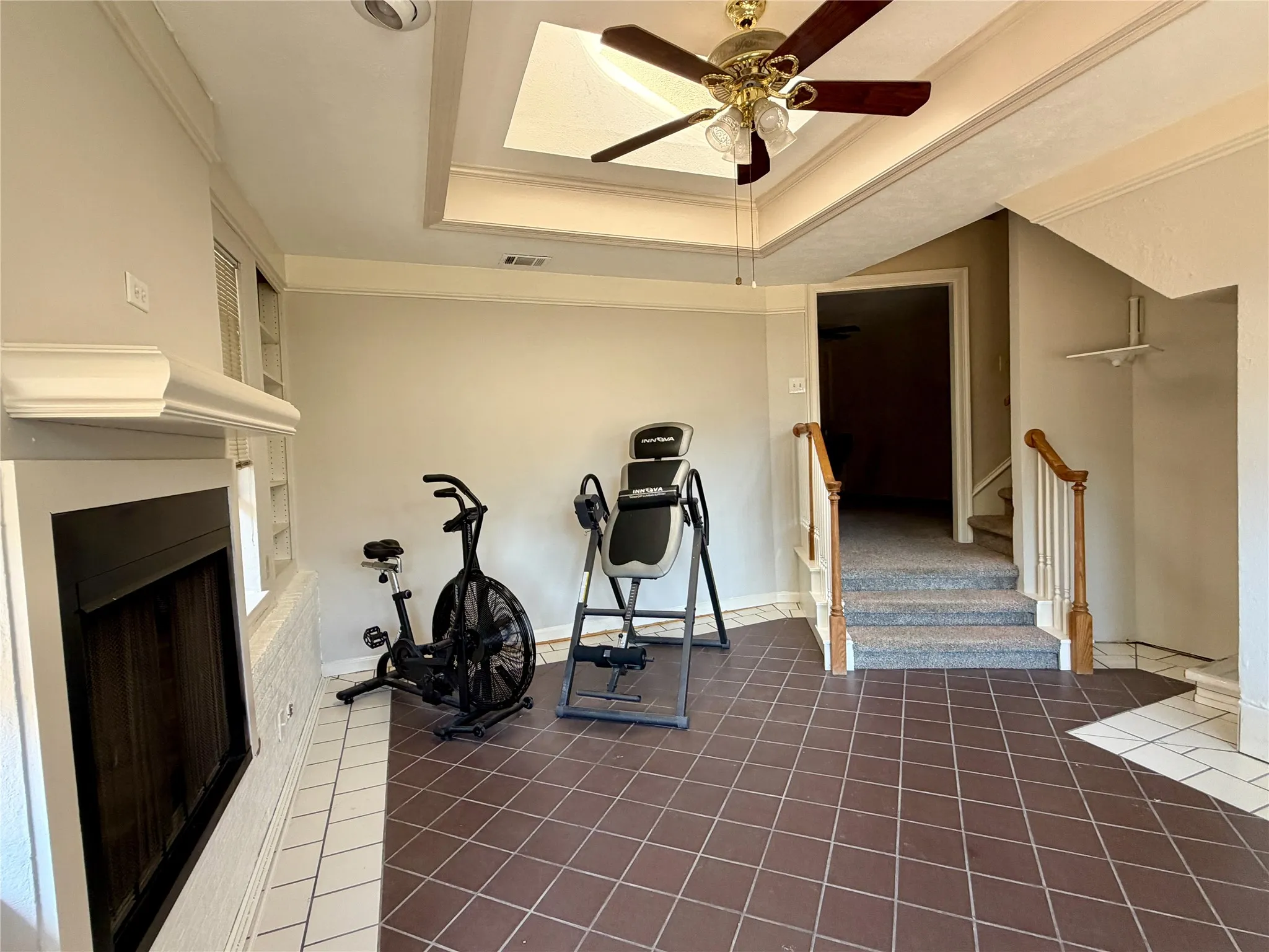 Single Family Residence For Rent in Dallas County , 1302 Patricia Lane, Garland, Texas 75042, 4 Bedroom, 4 Bathroom, 2 Garage spaces, 2,600 Sqft, built in 1959, mls#21380593, Real Estate Agent in Garland, Homes For Rent in Dallas county, Homes For Rent in Garland, Realtor in Garland Texas, Real Estate Brokerage Independent Realty Texas, Luminita Cordes Realtor