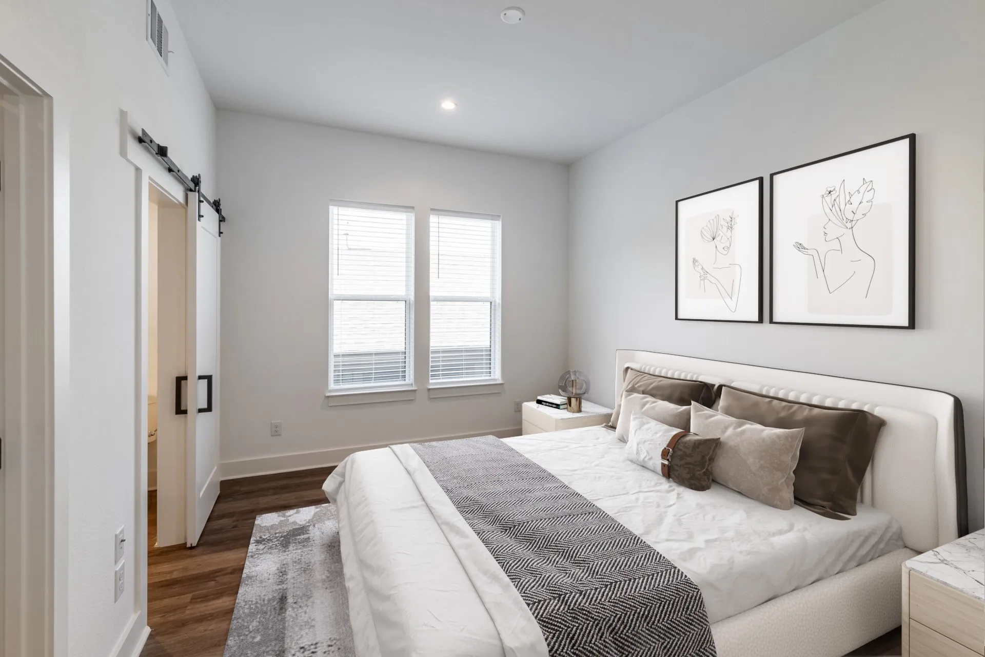 Apartment For Rent in Dallas County , 617 N Tyler Street 303, Dallas, Texas 75208, 1 Bedroom, 1 Bathroom, Garage spaces, 680 Sqft, built in 2020, mls#21380752, Real Estate Agent in Dallas, Homes For Rent in Dallas county, Homes For Rent in Dallas, Realtor in Dallas Texas, Real Estate Brokerage Independent Realty Texas, Luminita Cordes Realtor