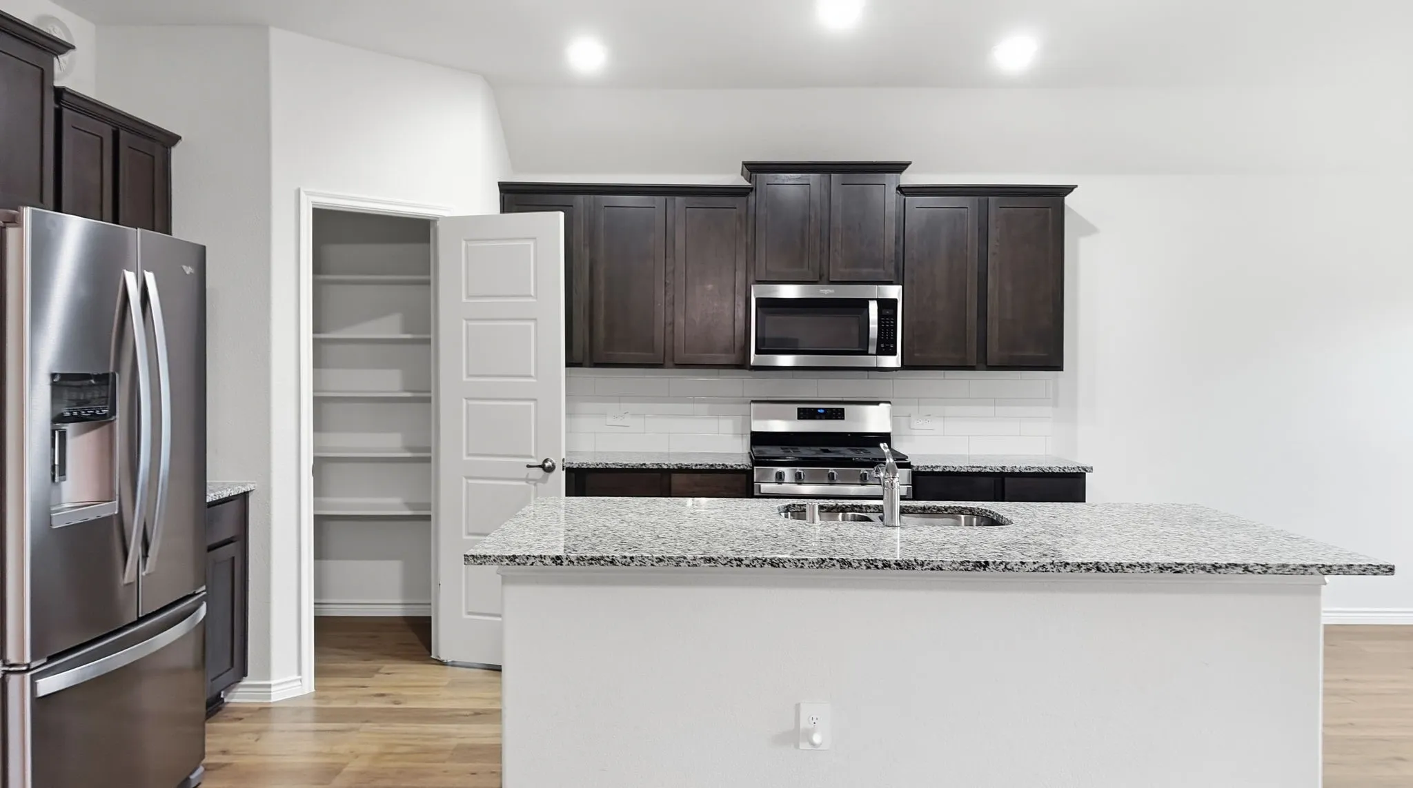 Single Family Residence For Rent in Rockwall County , 520 Winthrop Road, Fate, Texas 75189, 4 Bedroom, 2 Bathroom, 2 Garage spaces, 1,847 Sqft, built in 2024, mls#21380759, Real Estate Agent in Fate, Homes For Rent in Rockwall county, Homes For Rent in Fate, Realtor in Fate Texas, Real Estate Brokerage Independent Realty Texas, Luminita Cordes Realtor