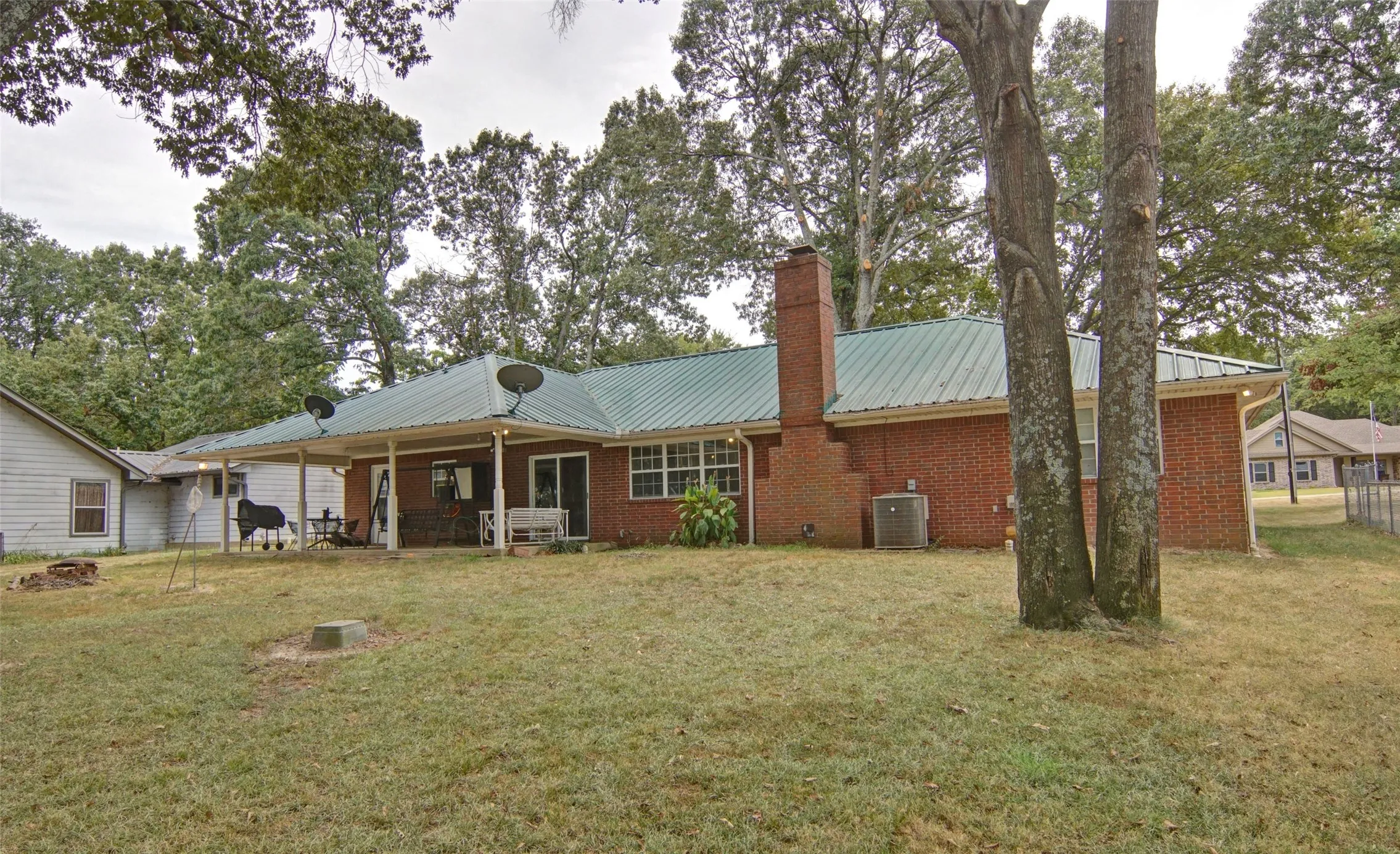 Single Family Residence For Sale in Rains County , 1189 RSCR 3325, Emory, Texas 75440, 3 Bedroom, 3 Bathroom, 2 Garage spaces, 1,532 Sqft, built in 1996, mls#21380763, Real Estate Agent in Emory, Homes For Sale in Rains county, Homes For Sale in Emory, Realtor in Emory Texas, Real Estate Brokerage Independent Realty Texas, Luminita Cordes Realtor