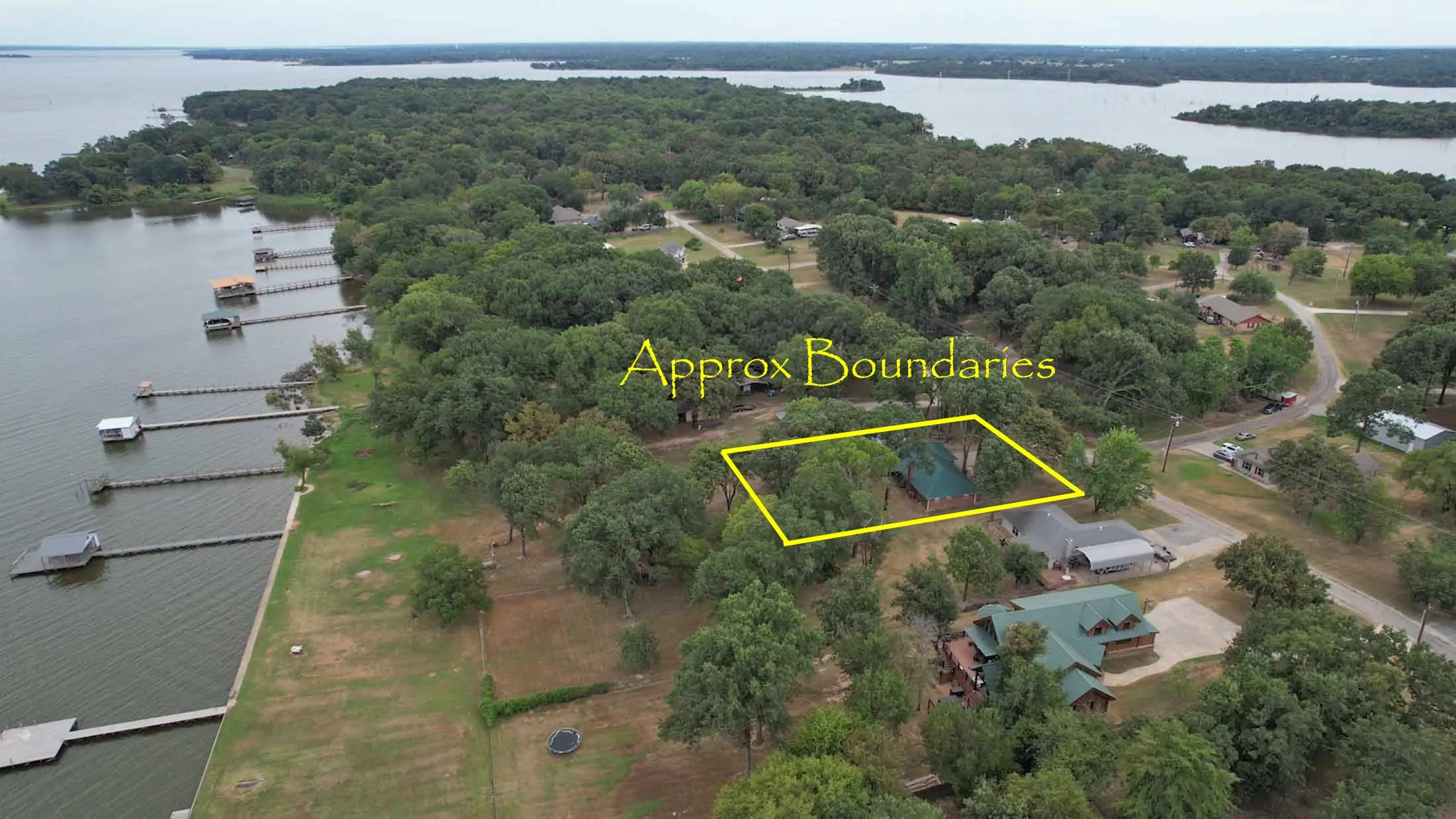 Single Family Residence For Sale in Rains County , 1189 RSCR 3325, Emory, Texas 75440, 3 Bedroom, 3 Bathroom, 2 Garage spaces, 1,532 Sqft, built in 1996, mls#21380763, Real Estate Agent in Emory, Homes For Sale in Rains county, Homes For Sale in Emory, Realtor in Emory Texas, Real Estate Brokerage Independent Realty Texas, Luminita Cordes Realtor