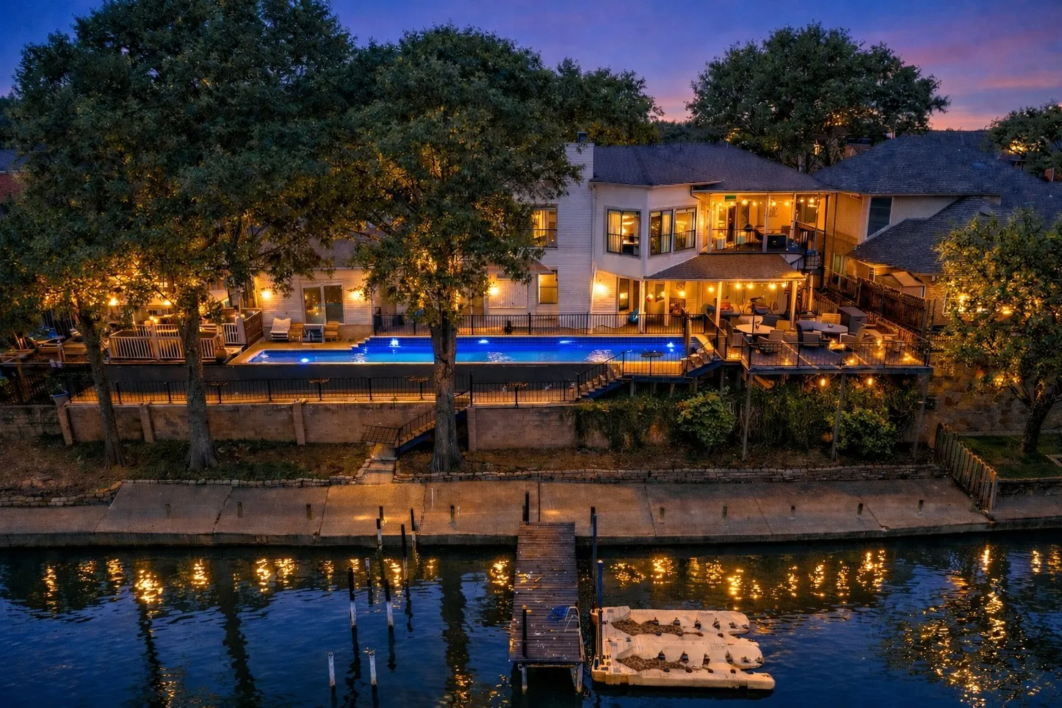 Single Family Residence For Sale in Tarrant County , 3509 Yachtclub Court, Arlington, Texas 76016, 3 Bedroom, 3 Bathroom, 2 Garage spaces, 3,056 Sqft, built in 1984, mls#21380764, Real Estate Agent in Arlington, Homes For Sale in Tarrant county, Homes For Sale in Arlington, Realtor in Arlington Texas, Real Estate Brokerage Independent Realty Texas, Luminita Cordes Realtor