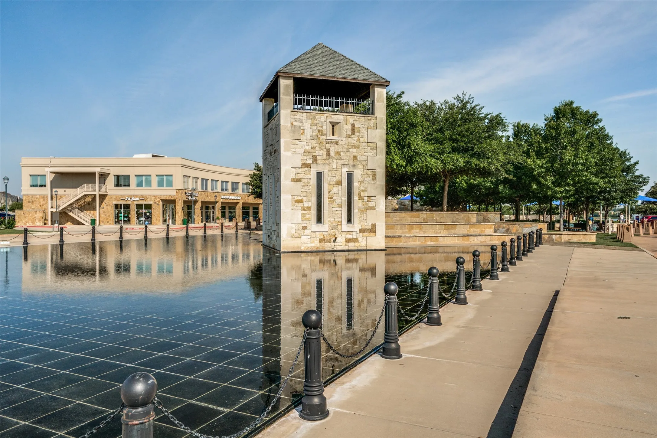 Single Family Residence For Sale in Denton County , 2521 Sir Tristram Lane, Lewisville, Texas 75056, 4 Bedroom, 5 Bathroom, 3 Garage spaces, 3,550 Sqft, built in 1998, mls#21380711, Real Estate Agent in Lewisville, Homes For Sale in Denton county, Homes For Sale in Lewisville, Realtor in Lewisville Texas, Real Estate Brokerage Independent Realty Texas, Luminita Cordes Realtor