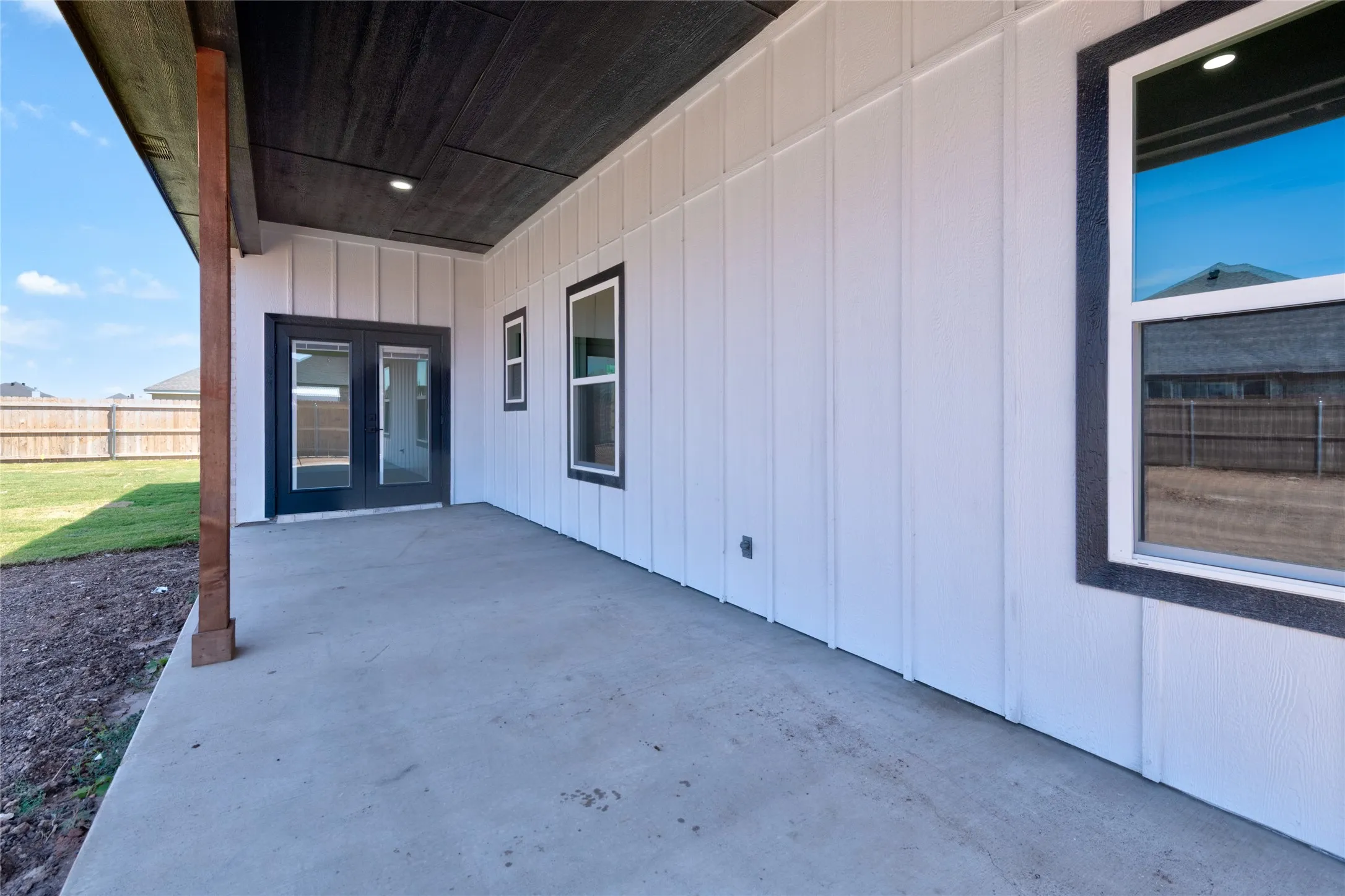 Sample Photo - final home colors and finishes will vary.