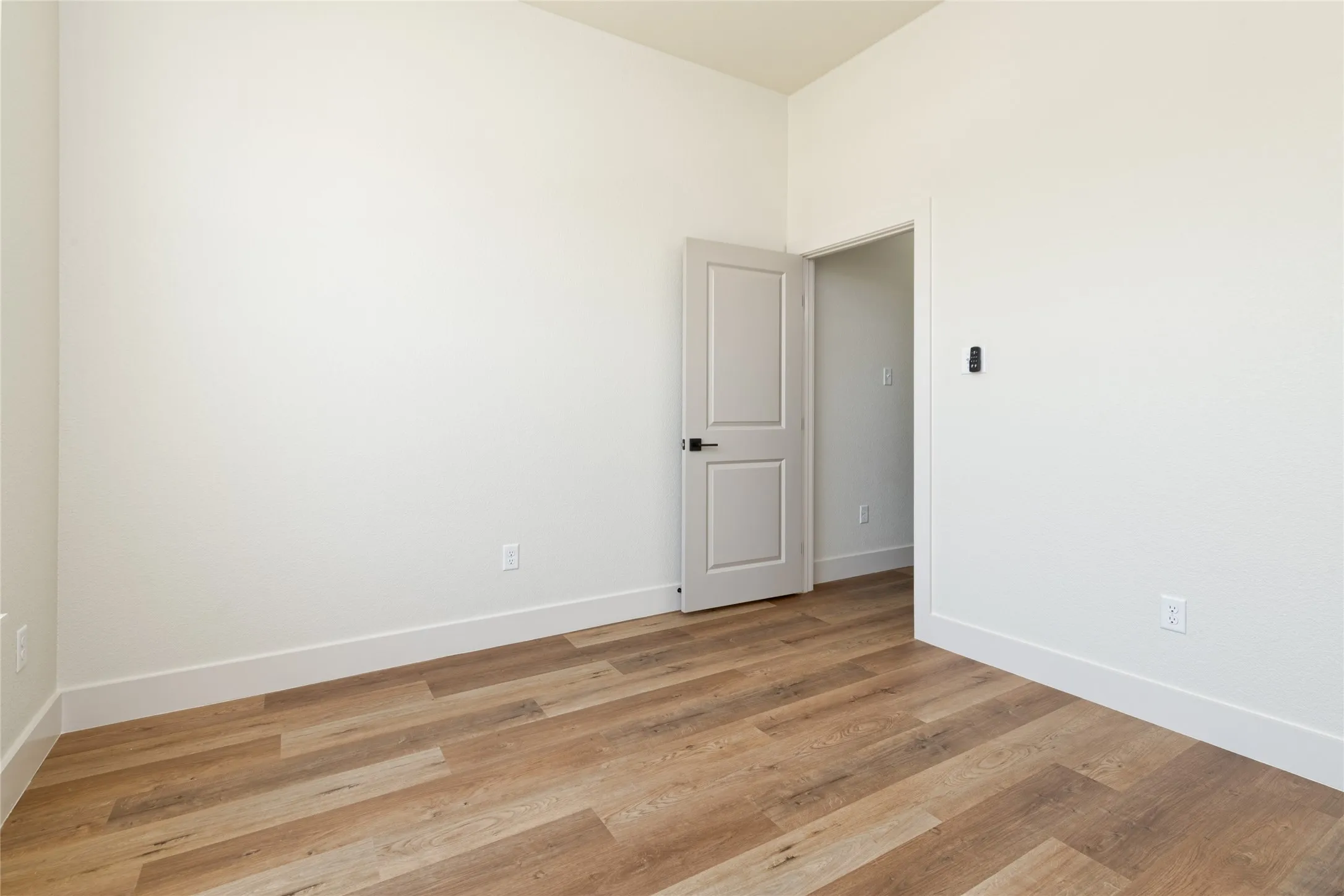 Sample Photo - final home colors and finishes will vary.