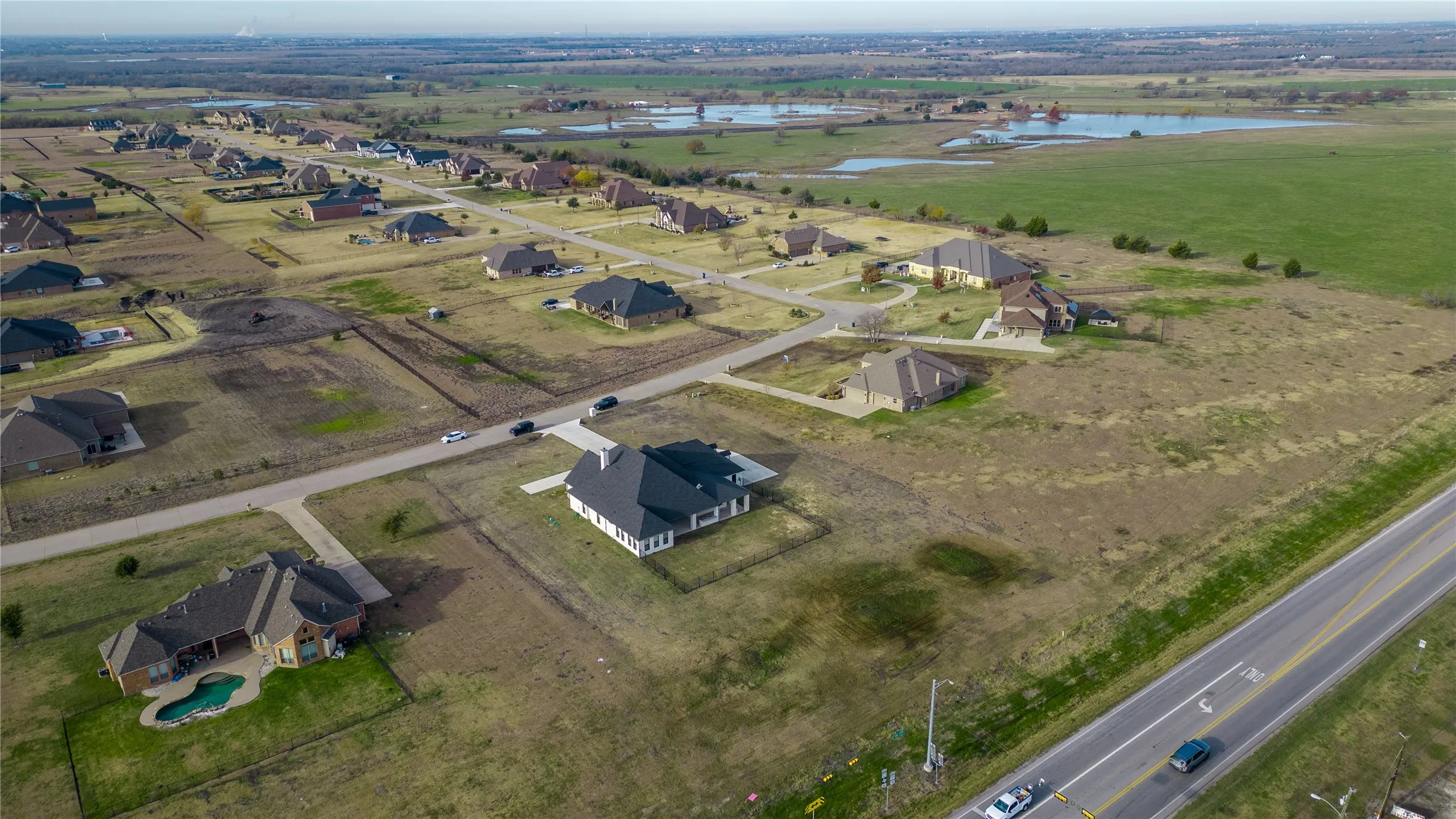 Single Family Residence For Sale in Rockwall County , 165 Ranch House Road, Rockwall, Texas 75032, 4 Bedroom, 4 Bathroom, 3 Garage spaces, 3,479 Sqft, built in 2021, mls#21374236, Real Estate Agent in Rockwall, Homes For Sale in Rockwall county, Homes For Sale in Rockwall, Realtor in Rockwall Texas, Real Estate Brokerage Independent Realty Texas, Luminita Cordes Realtor