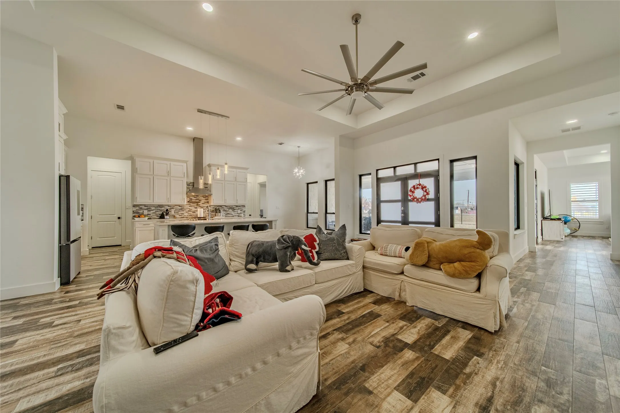Single Family Residence For Sale in Rockwall County , 165 Ranch House Road, Rockwall, Texas 75032, 4 Bedroom, 4 Bathroom, 3 Garage spaces, 3,479 Sqft, built in 2021, mls#21374236, Real Estate Agent in Rockwall, Homes For Sale in Rockwall county, Homes For Sale in Rockwall, Realtor in Rockwall Texas, Real Estate Brokerage Independent Realty Texas, Luminita Cordes Realtor