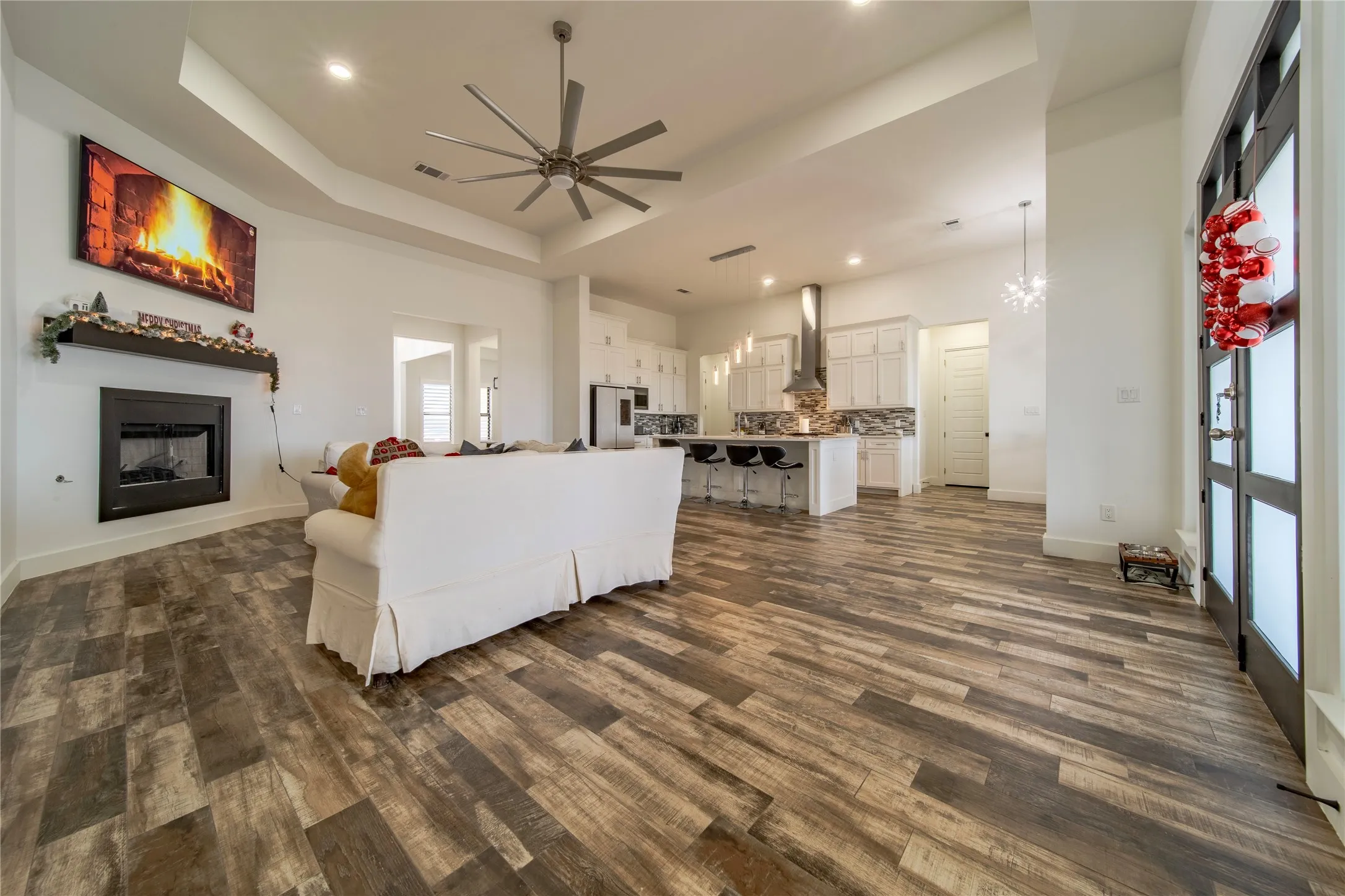 Single Family Residence For Sale in Rockwall County , 165 Ranch House Road, Rockwall, Texas 75032, 4 Bedroom, 4 Bathroom, 3 Garage spaces, 3,479 Sqft, built in 2021, mls#21374236, Real Estate Agent in Rockwall, Homes For Sale in Rockwall county, Homes For Sale in Rockwall, Realtor in Rockwall Texas, Real Estate Brokerage Independent Realty Texas, Luminita Cordes Realtor
