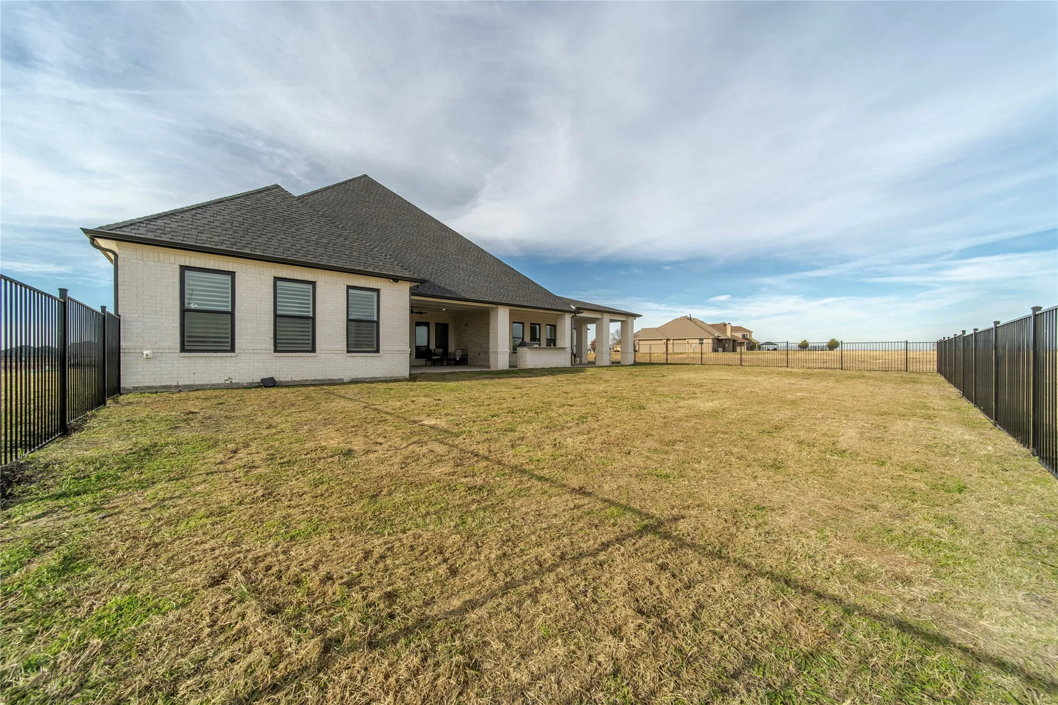 Single Family Residence For Sale in Rockwall County , 165 Ranch House Road, Rockwall, Texas 75032, 4 Bedroom, 4 Bathroom, 3 Garage spaces, 3,479 Sqft, built in 2021, mls#21374236, Real Estate Agent in Rockwall, Homes For Sale in Rockwall county, Homes For Sale in Rockwall, Realtor in Rockwall Texas, Real Estate Brokerage Independent Realty Texas, Luminita Cordes Realtor