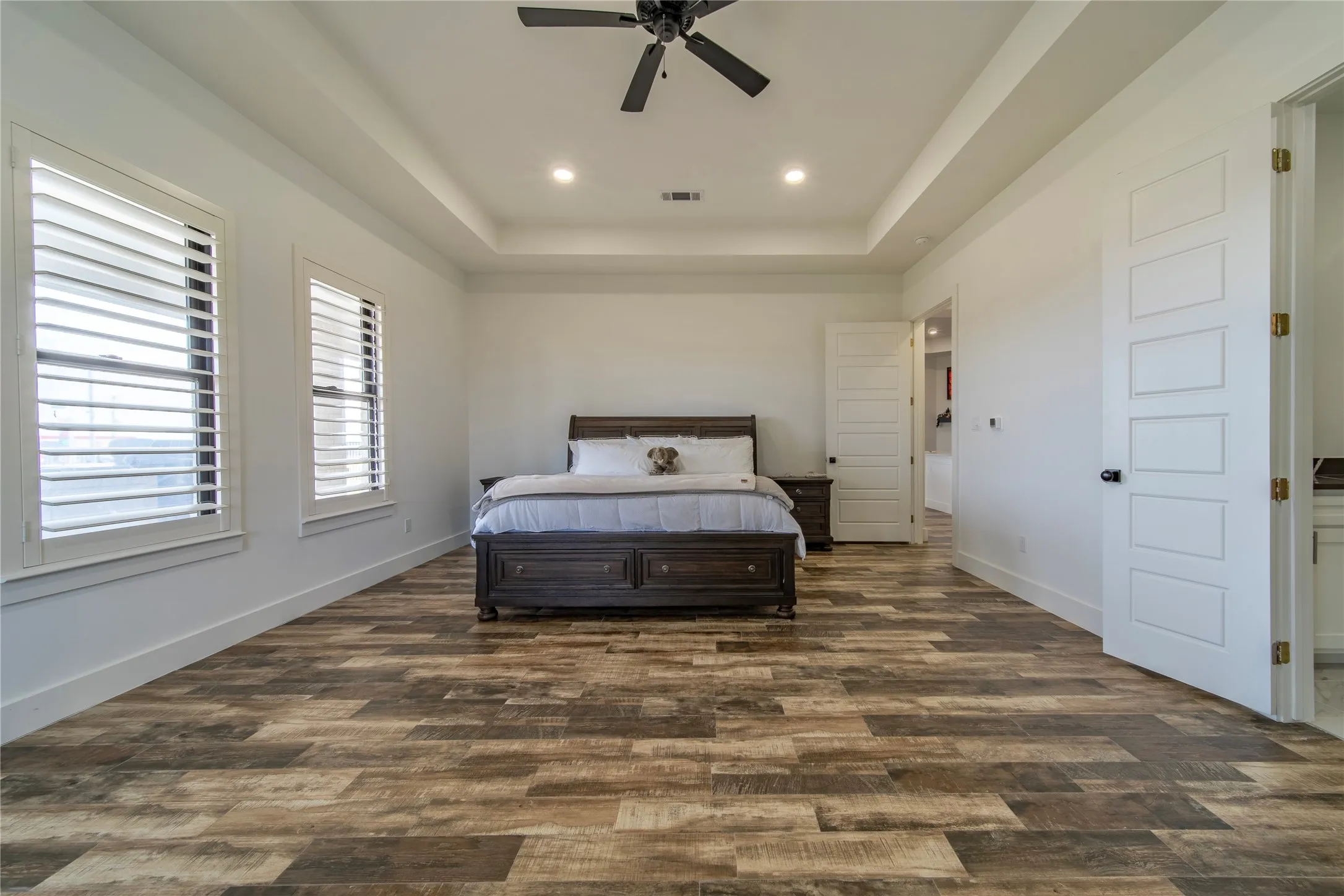 Single Family Residence For Sale in Rockwall County , 165 Ranch House Road, Rockwall, Texas 75032, 4 Bedroom, 4 Bathroom, 3 Garage spaces, 3,479 Sqft, built in 2021, mls#21374236, Real Estate Agent in Rockwall, Homes For Sale in Rockwall county, Homes For Sale in Rockwall, Realtor in Rockwall Texas, Real Estate Brokerage Independent Realty Texas, Luminita Cordes Realtor