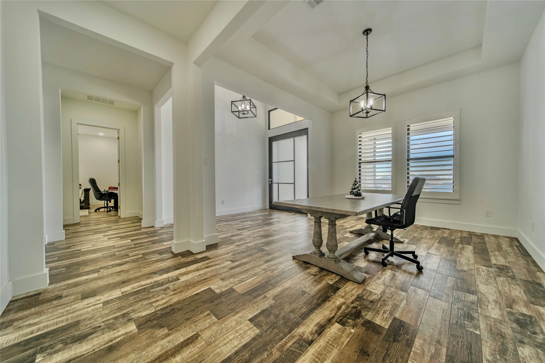 Single Family Residence For Sale in Rockwall County , 165 Ranch House Road, Rockwall, Texas 75032, 4 Bedroom, 4 Bathroom, 3 Garage spaces, 3,479 Sqft, built in 2021, mls#21374236, Real Estate Agent in Rockwall, Homes For Sale in Rockwall county, Homes For Sale in Rockwall, Realtor in Rockwall Texas, Real Estate Brokerage Independent Realty Texas, Luminita Cordes Realtor