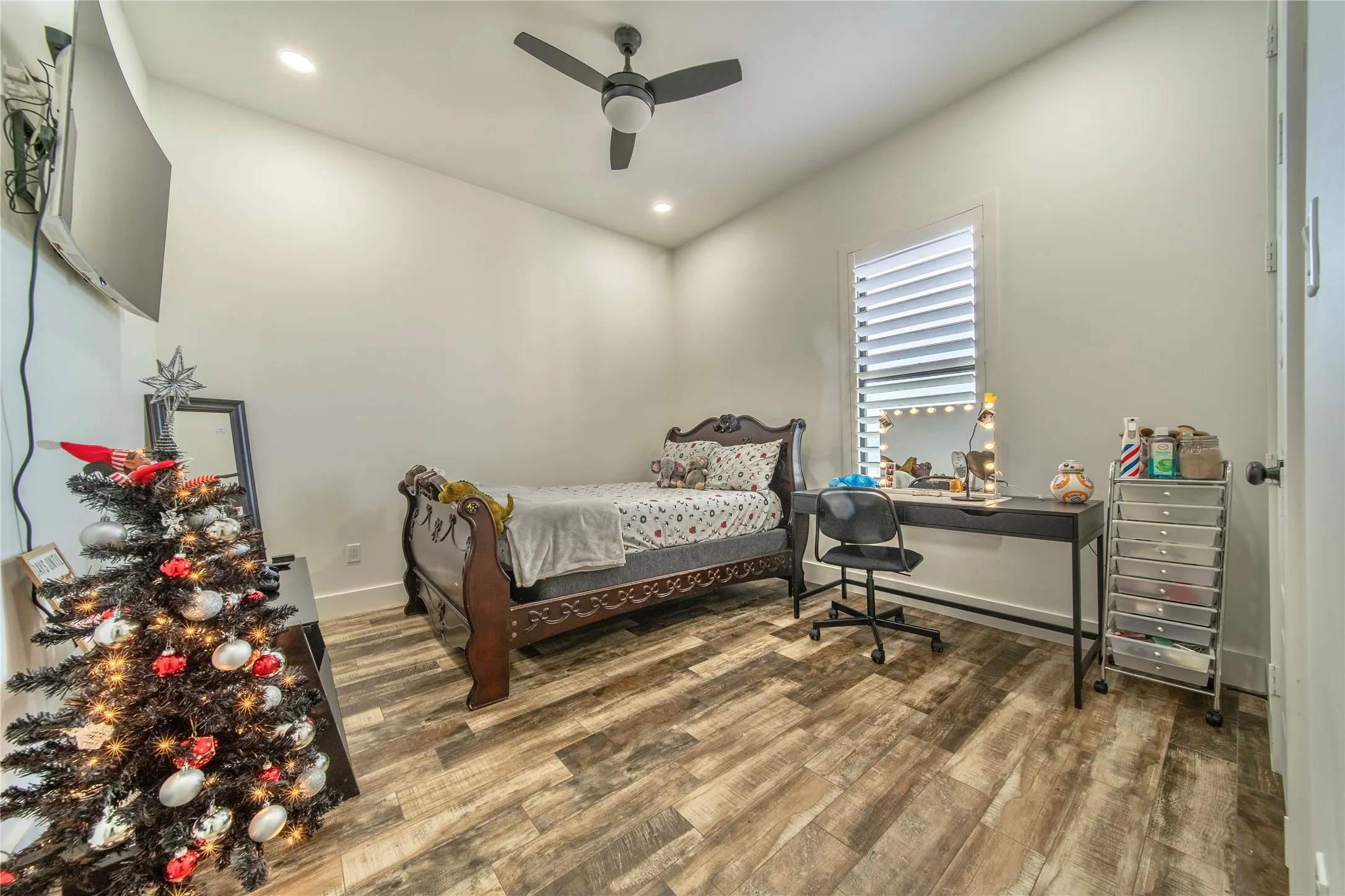 Single Family Residence For Sale in Rockwall County , 165 Ranch House Road, Rockwall, Texas 75032, 4 Bedroom, 4 Bathroom, 3 Garage spaces, 3,479 Sqft, built in 2021, mls#21374236, Real Estate Agent in Rockwall, Homes For Sale in Rockwall county, Homes For Sale in Rockwall, Realtor in Rockwall Texas, Real Estate Brokerage Independent Realty Texas, Luminita Cordes Realtor