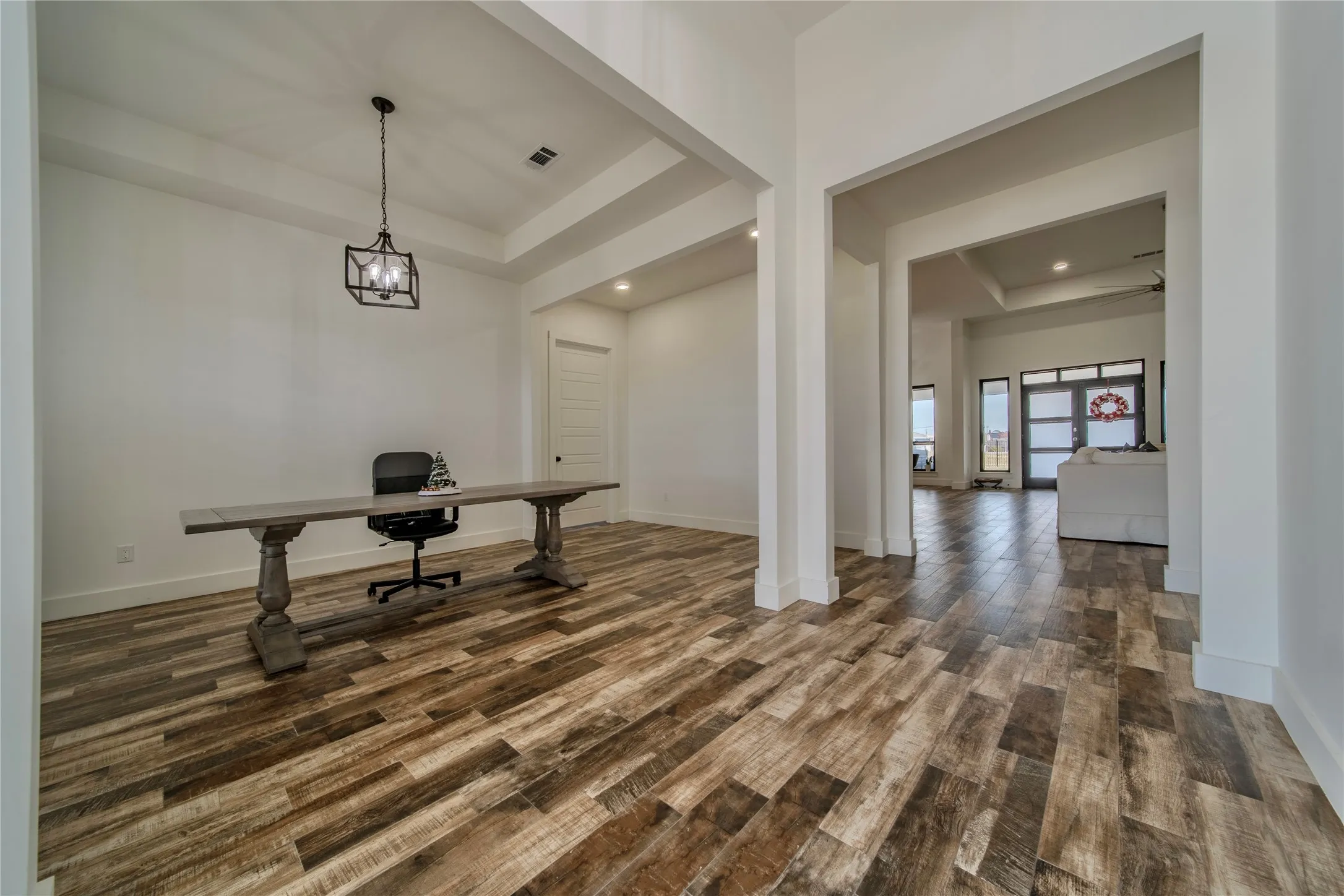 Single Family Residence For Sale in Rockwall County , 165 Ranch House Road, Rockwall, Texas 75032, 4 Bedroom, 4 Bathroom, 3 Garage spaces, 3,479 Sqft, built in 2021, mls#21374236, Real Estate Agent in Rockwall, Homes For Sale in Rockwall county, Homes For Sale in Rockwall, Realtor in Rockwall Texas, Real Estate Brokerage Independent Realty Texas, Luminita Cordes Realtor